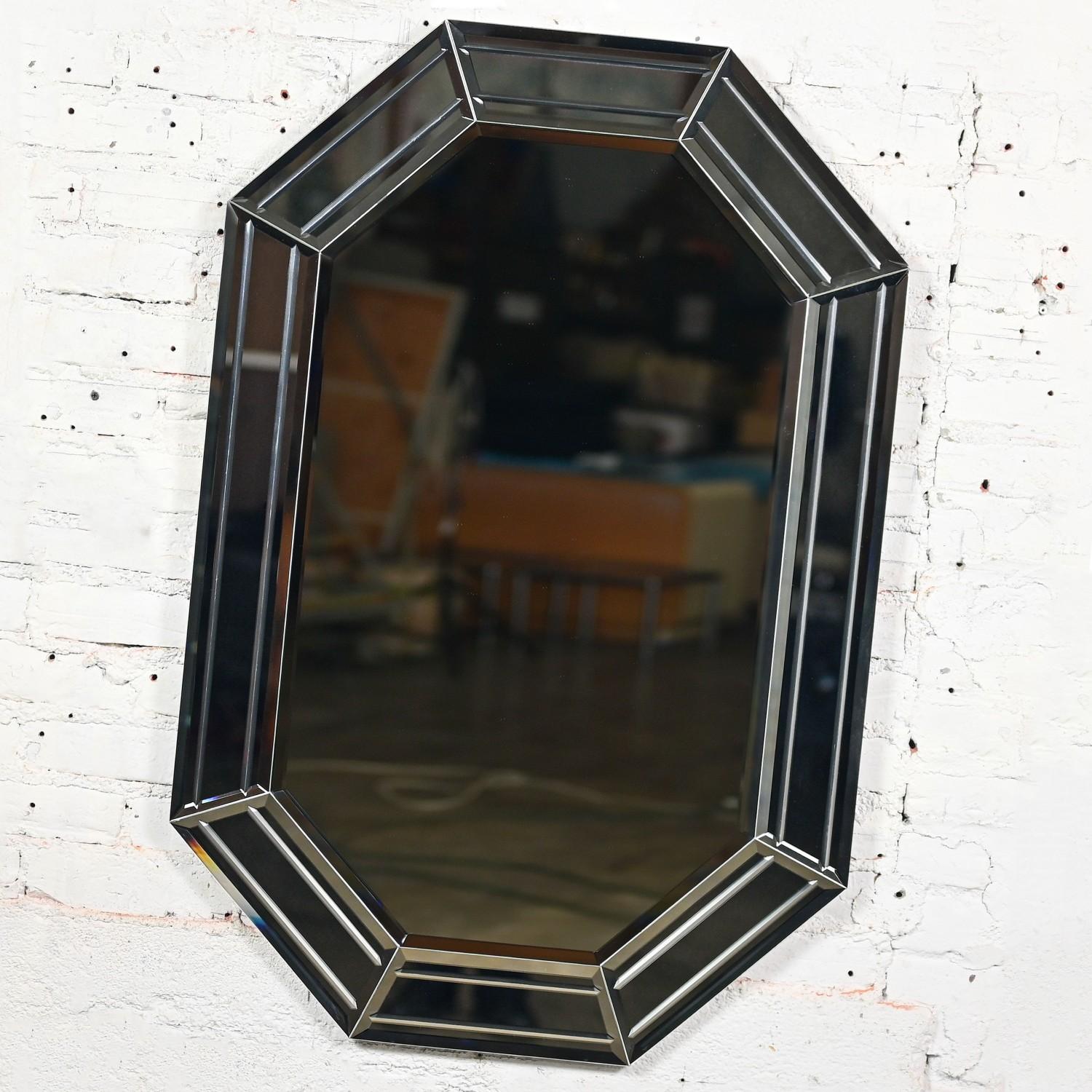 Vintage Modern Art Deco Revive Style Octagon Muti Panel Beveled Wall Mirror en vente 9