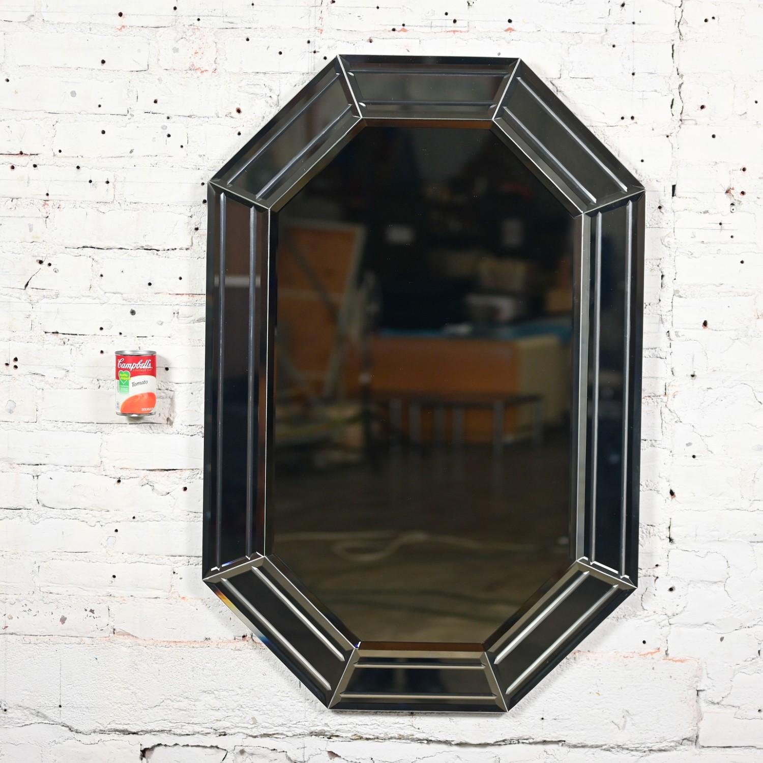 Vintage Modern Art Deco Revive Style Octagon Muti Panel Beveled Wall Mirror en vente 11