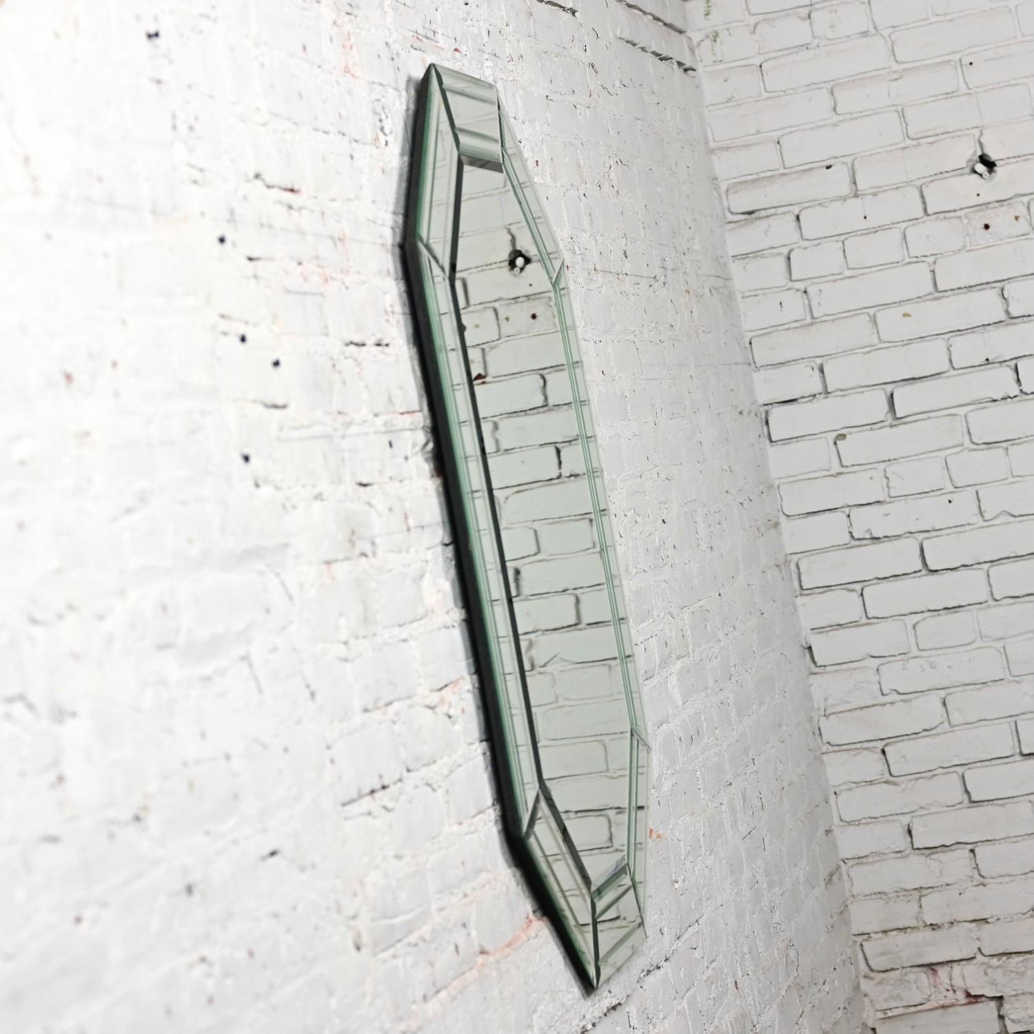 20ième siècle Vintage Modern Art Deco Revive Style Octagon Muti Panel Beveled Wall Mirror en vente