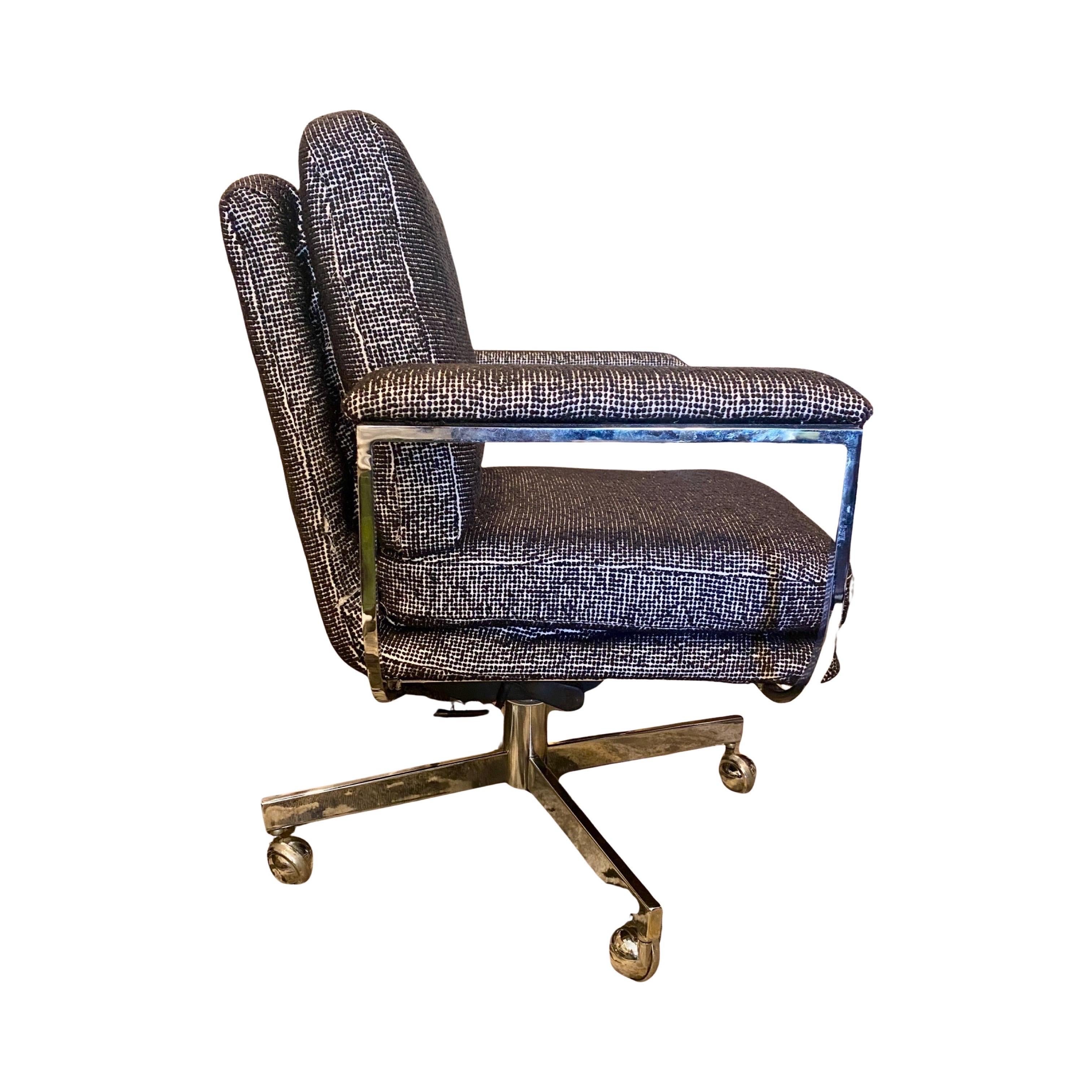 Vintage Modern Arthur Elrod Adjustable Desk Chair in Black White Italian Fabric For Sale 1