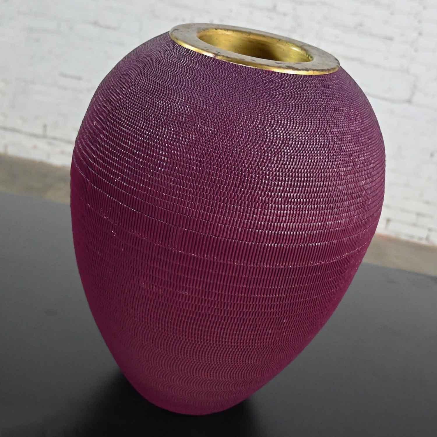 Vintage Modern Aubergine Corrugated Cardboard Urn Floor Vase Style Van Pelt 8