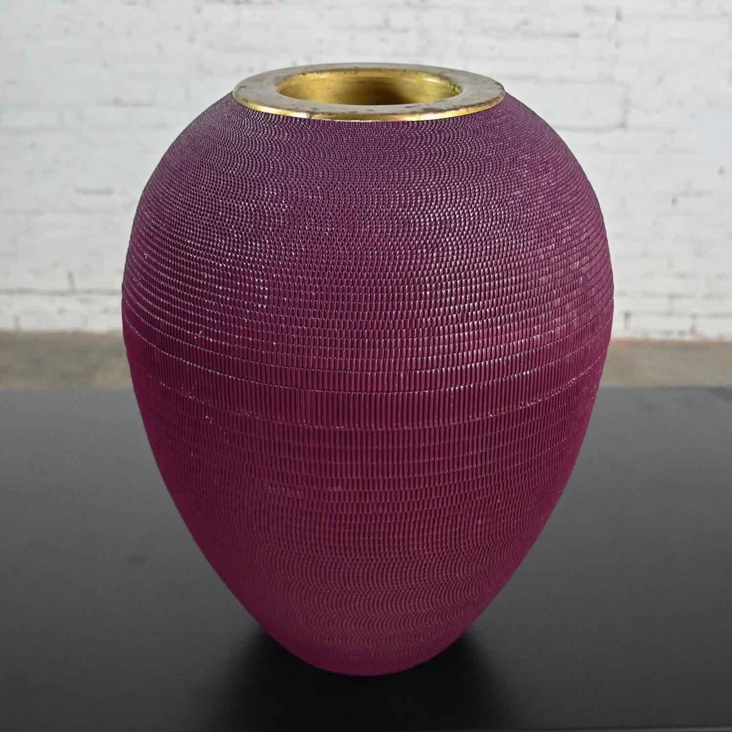 Vintage Modern Aubergine Corrugated Cardboard Urn Floor Vase Style Van Pelt 10