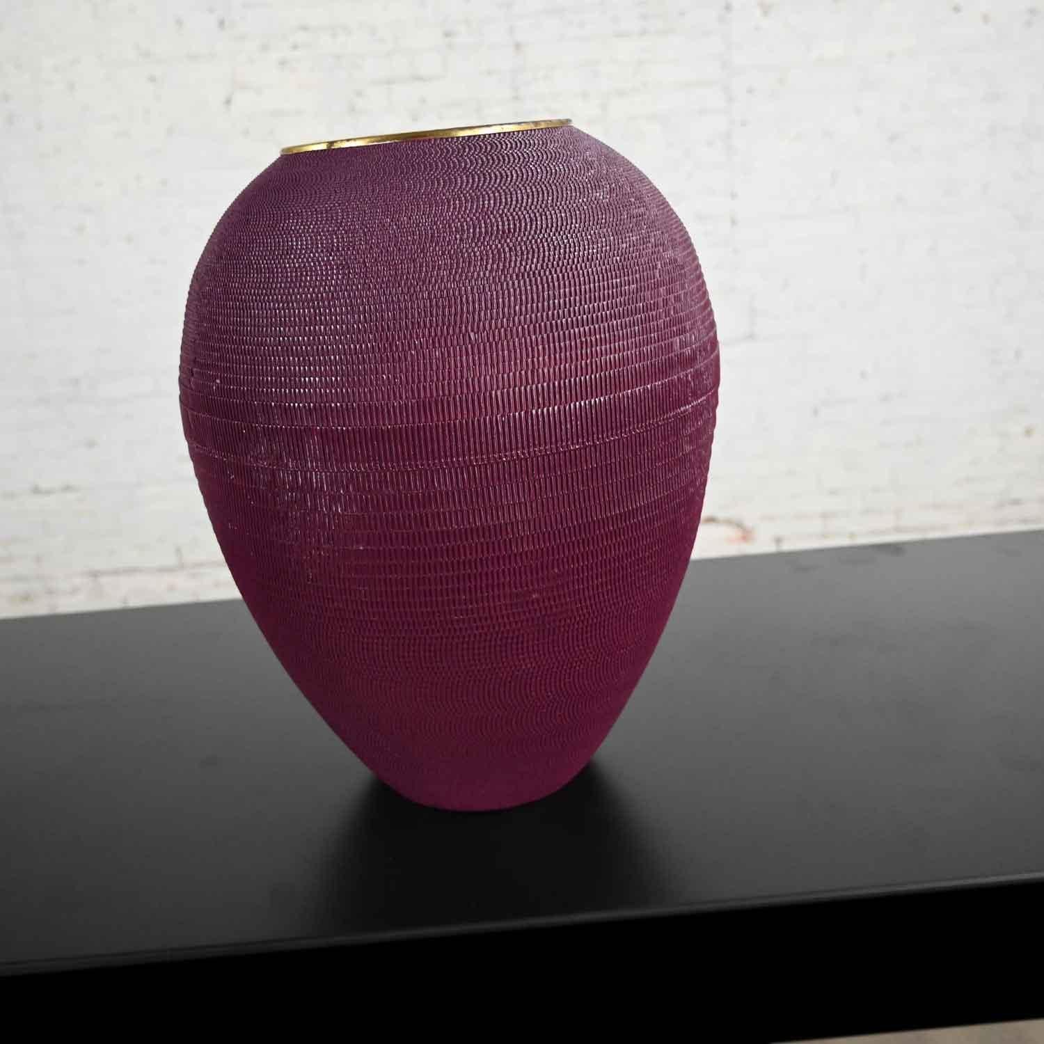 20th Century Vintage Modern Aubergine Corrugated Cardboard Urn Floor Vase Style Van Pelt