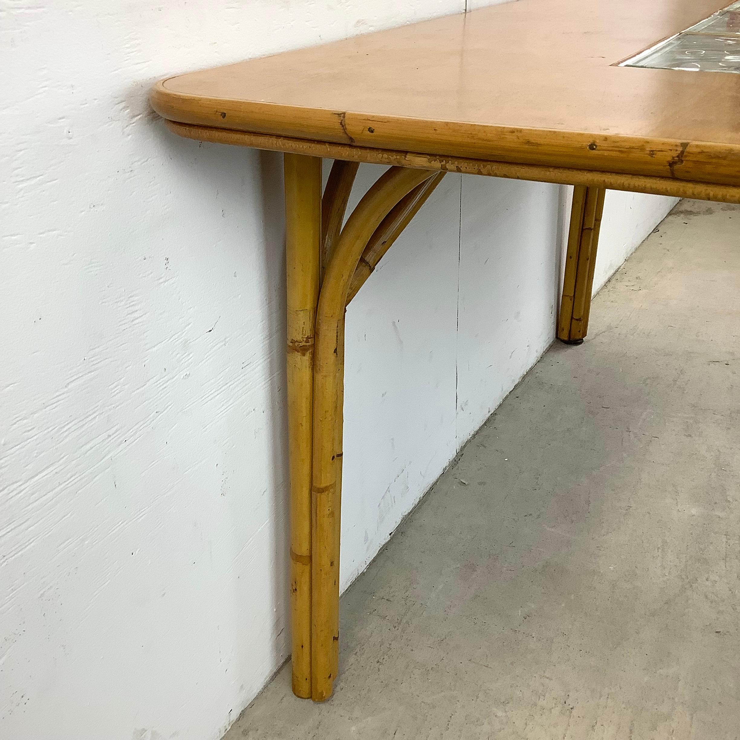 Table de salle à manger moderne vintage en bambou avec inserts en verre en vente 5