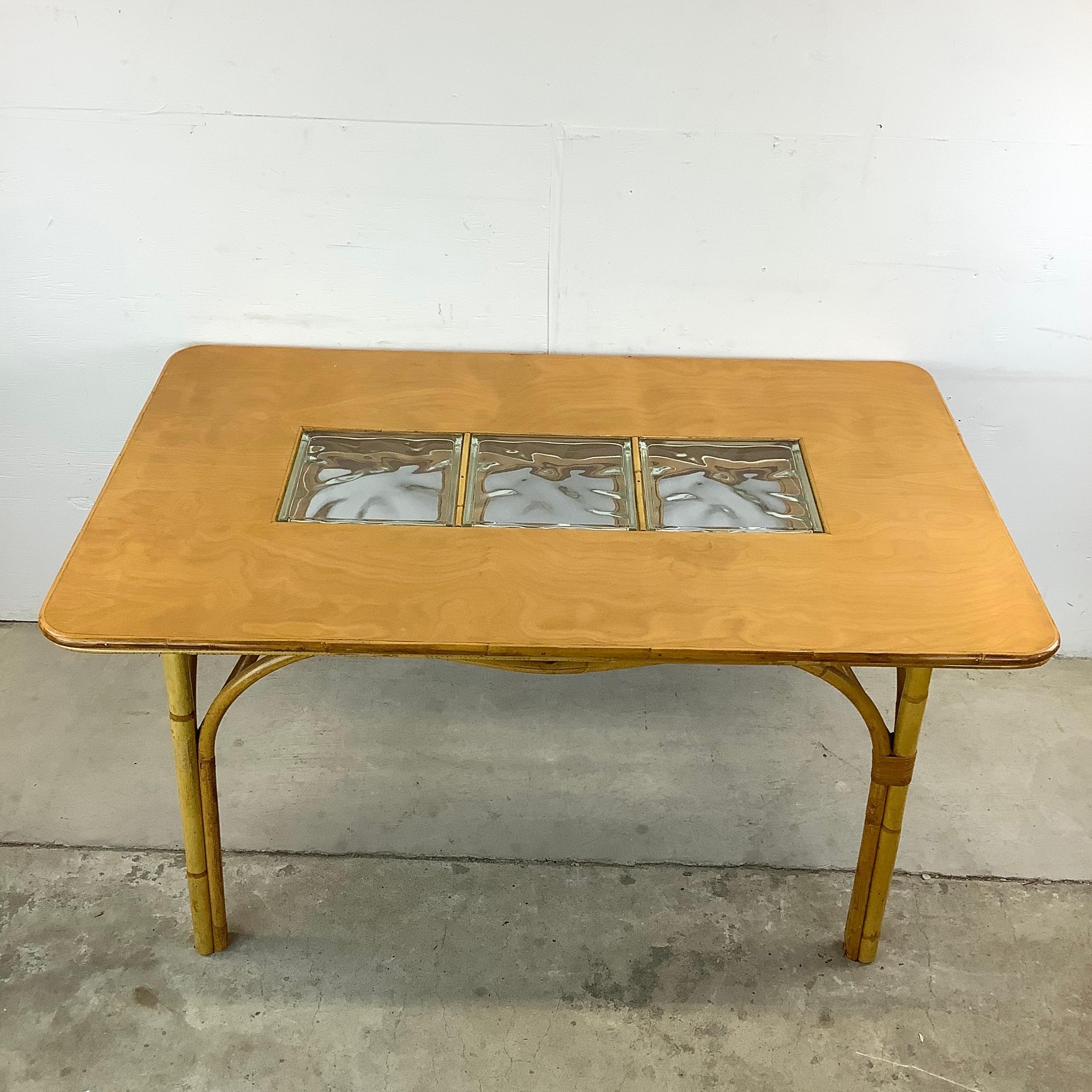 Bambou Table de salle à manger moderne vintage en bambou avec inserts en verre en vente
