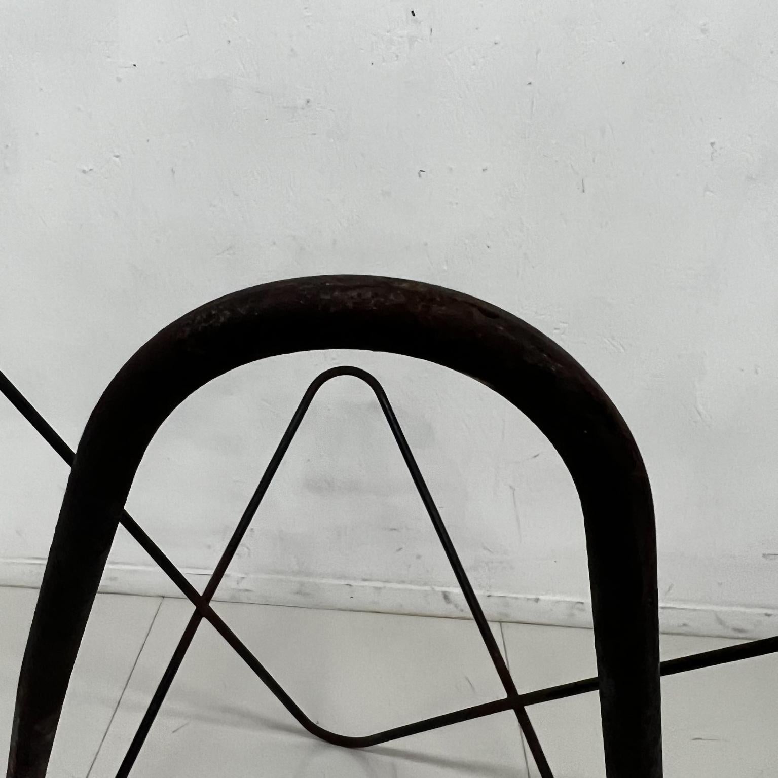 Vintage Modern Bkf Sculptural Butterfly Chair Frame In Good Condition In Chula Vista, CA