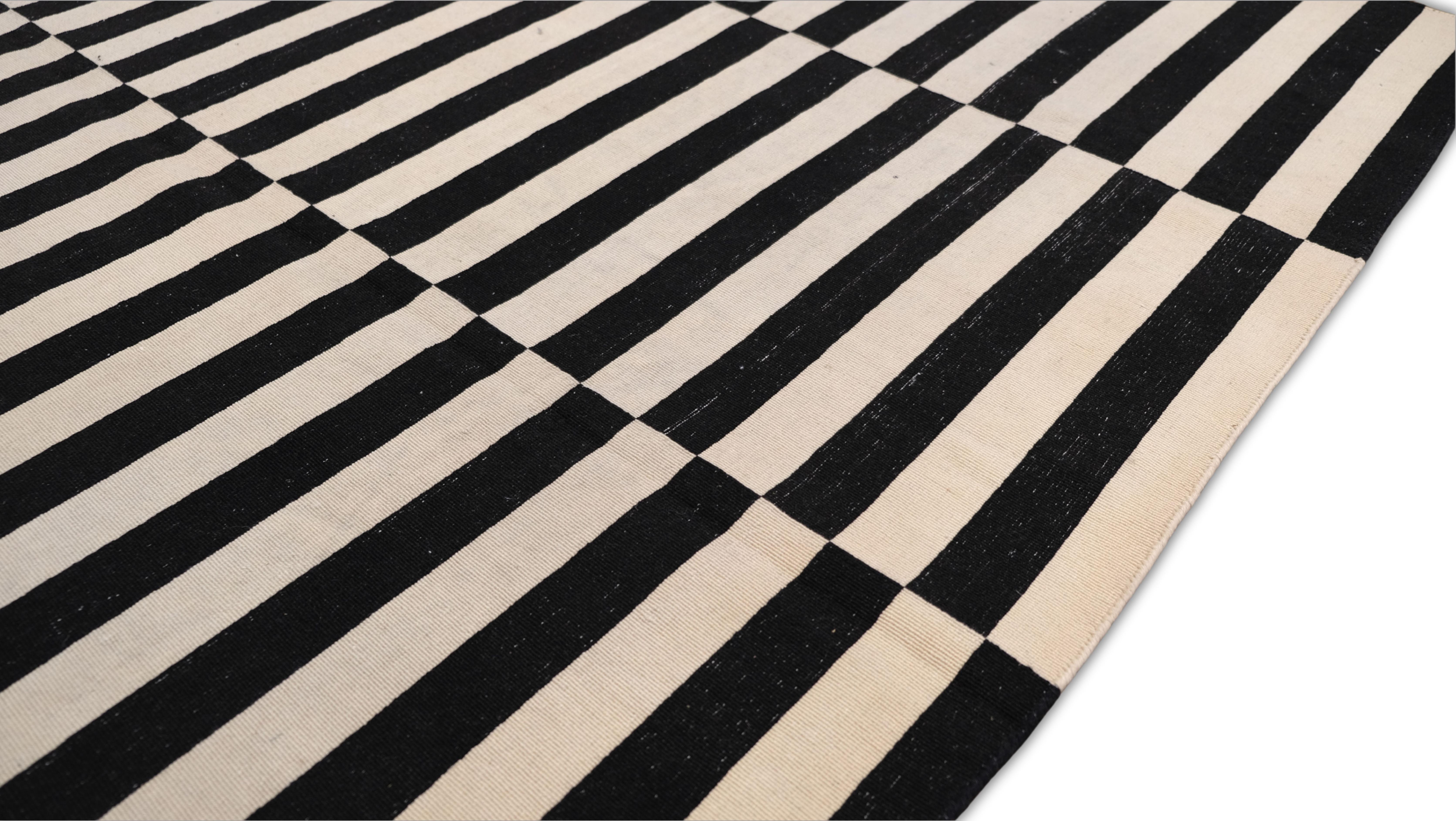 Vintage Modern Black & Beige Striped Wool Kilim 5'5''x7'6'' For Sale 6