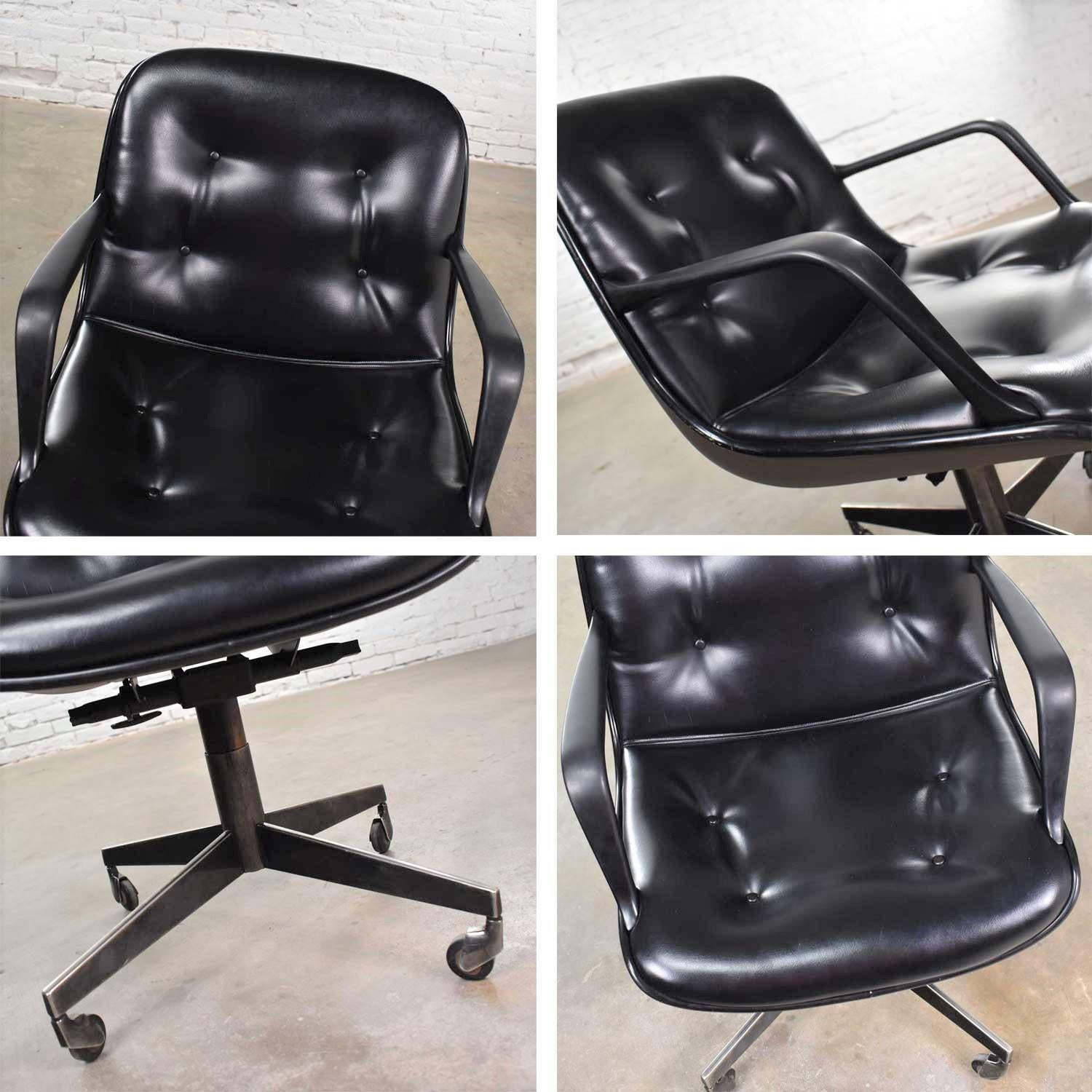 Chaise de bureau vintage moderne en vinyle noir et faux cuir Steelcase 451 Style Pollock 3