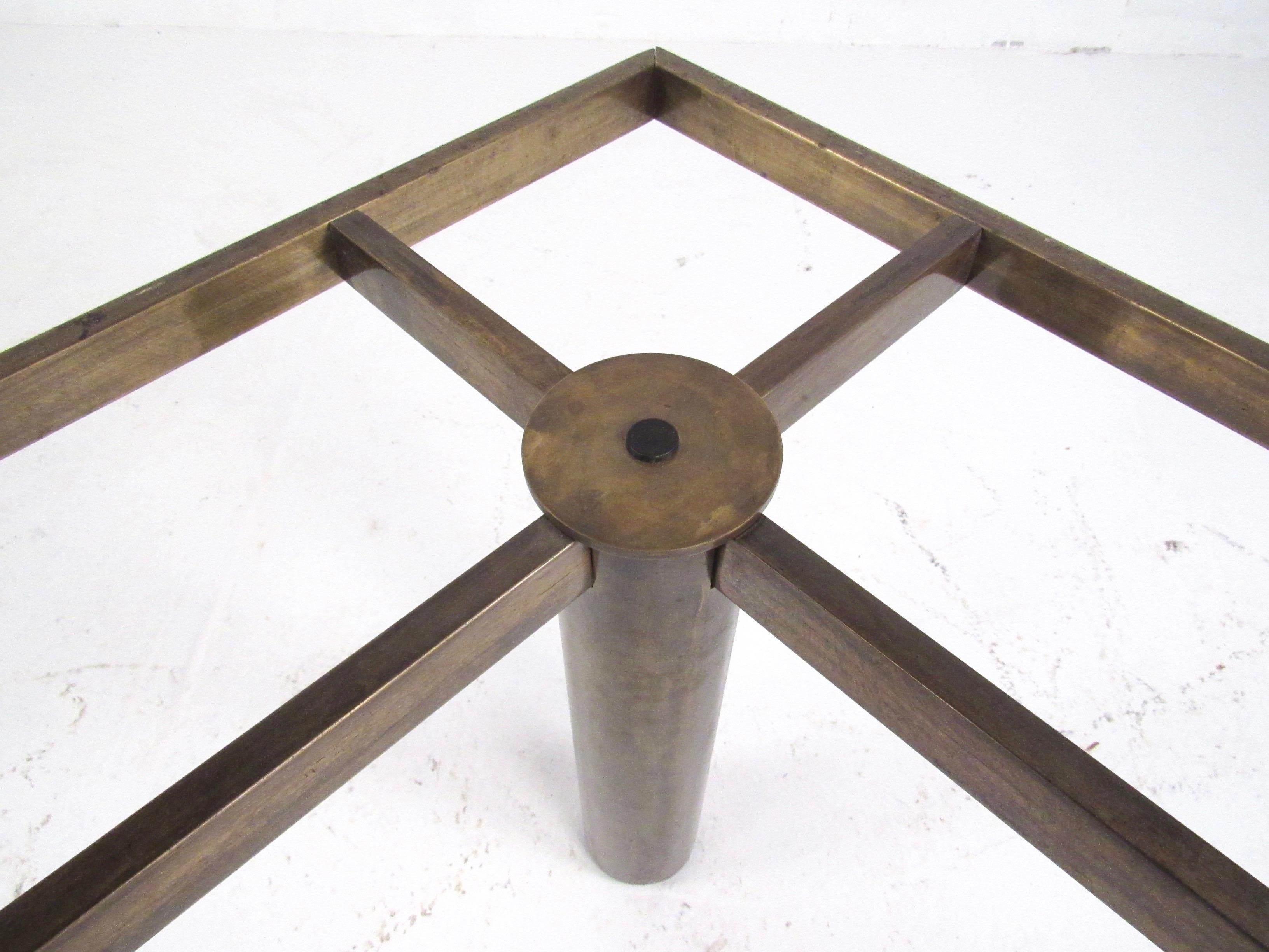 Vintage Modern Brass Coffee Table in the Style of Afra & Tobia Scarpa 12