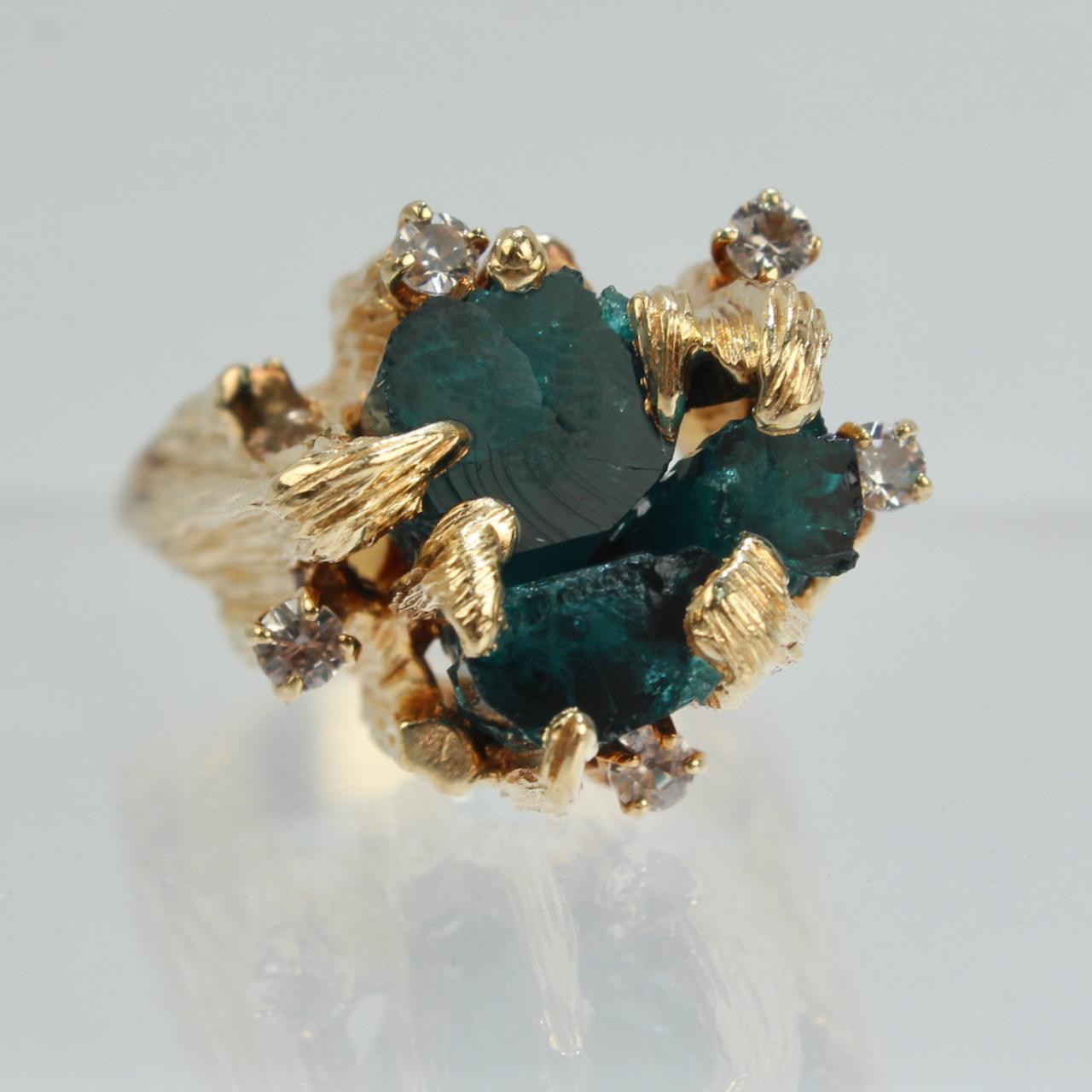 Vintage Modern Brutalist Chatham Emerald, Diamond & 14 Karat Gold Cocktail Ring 3