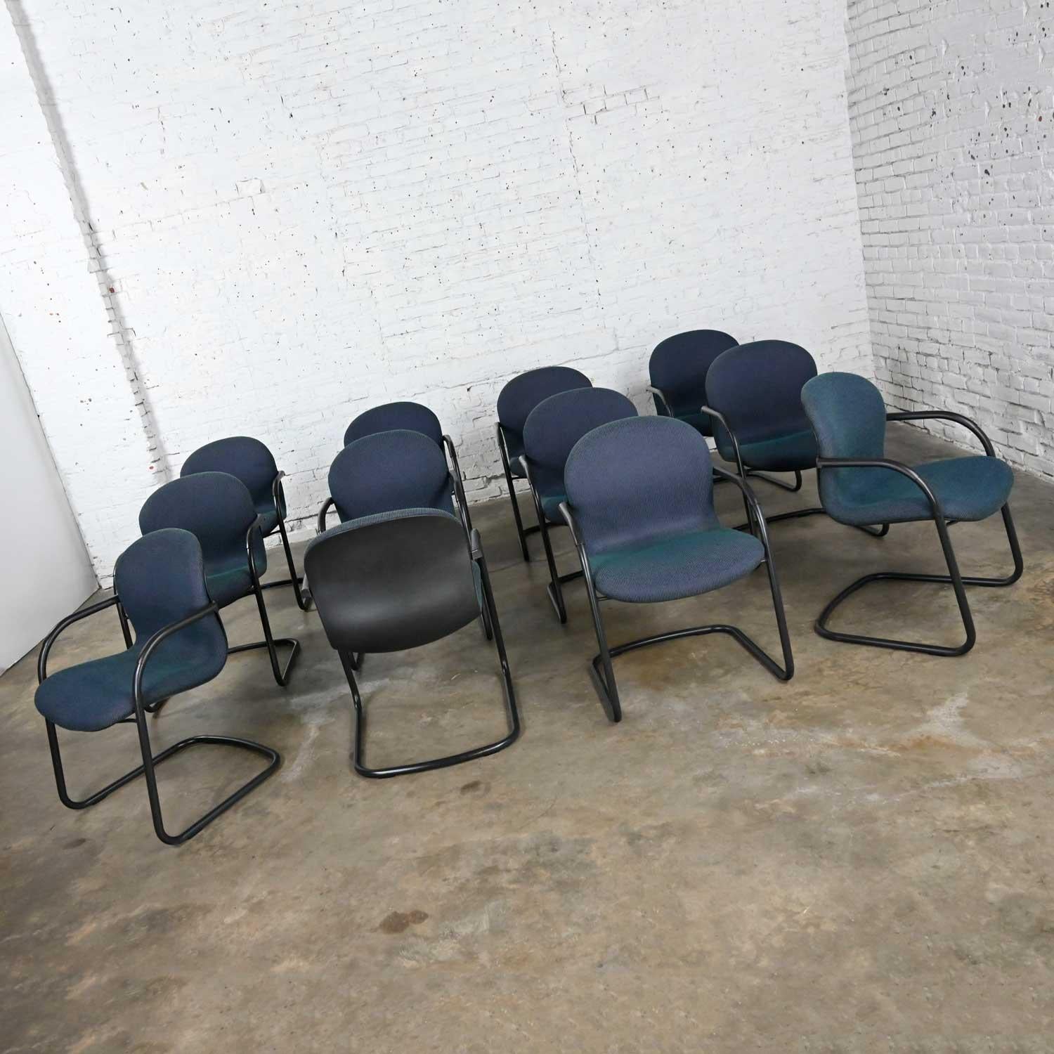 Contemporary Vintage Modern Bulldog Armed Side Chairs by McCoy & Fahnstrom for Knoll Set 12 For Sale