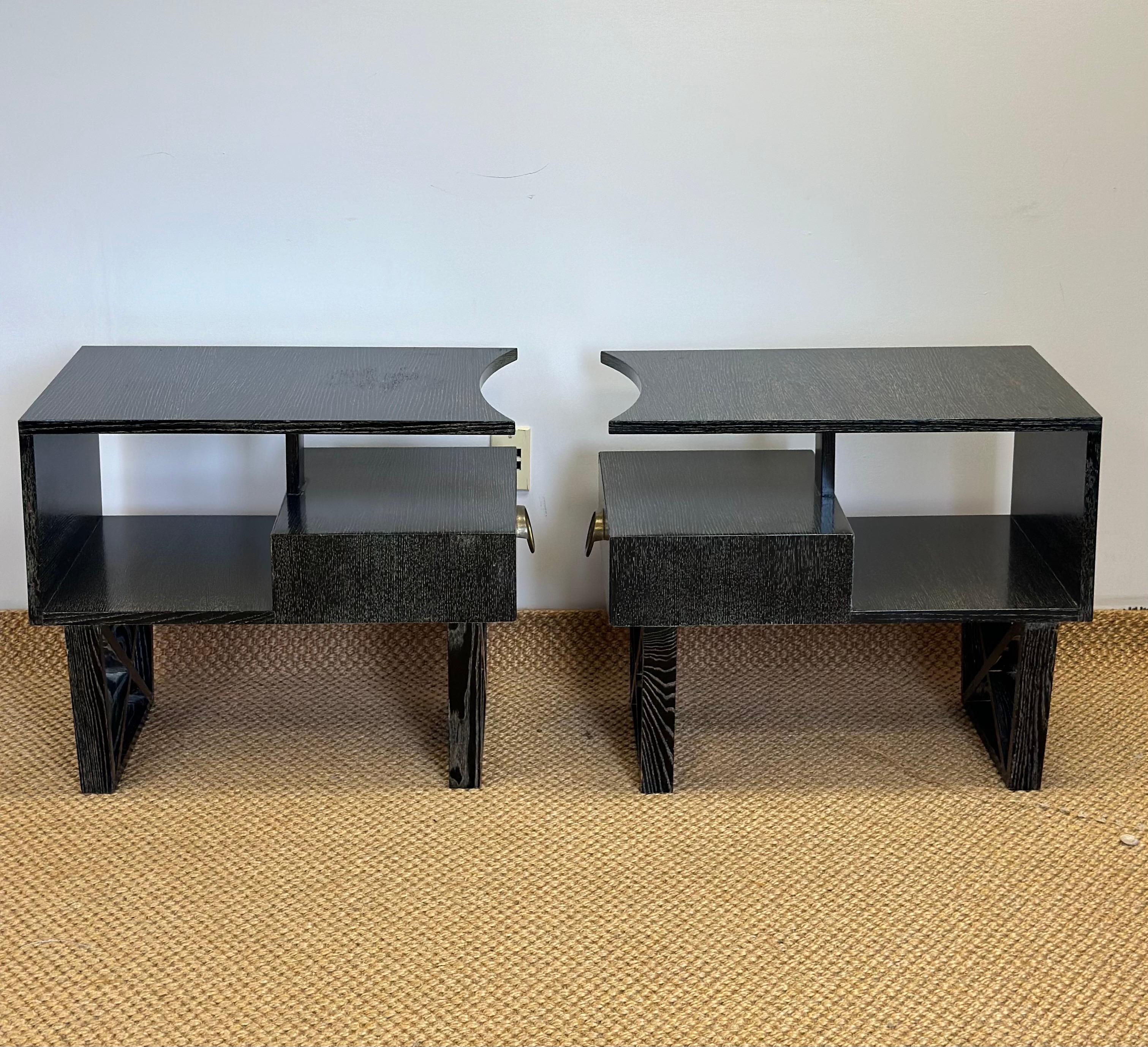Brass Vintage Modern Cantilever Dark Green Cerused Nightstands or Side Tables – a Pair For Sale