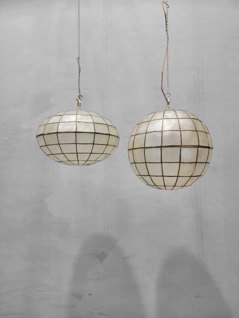 Vintage Modern Capiz Shell & Brass Hanging Pendant Lights - Set of 2 In Good Condition For Sale In Chicago, IL
