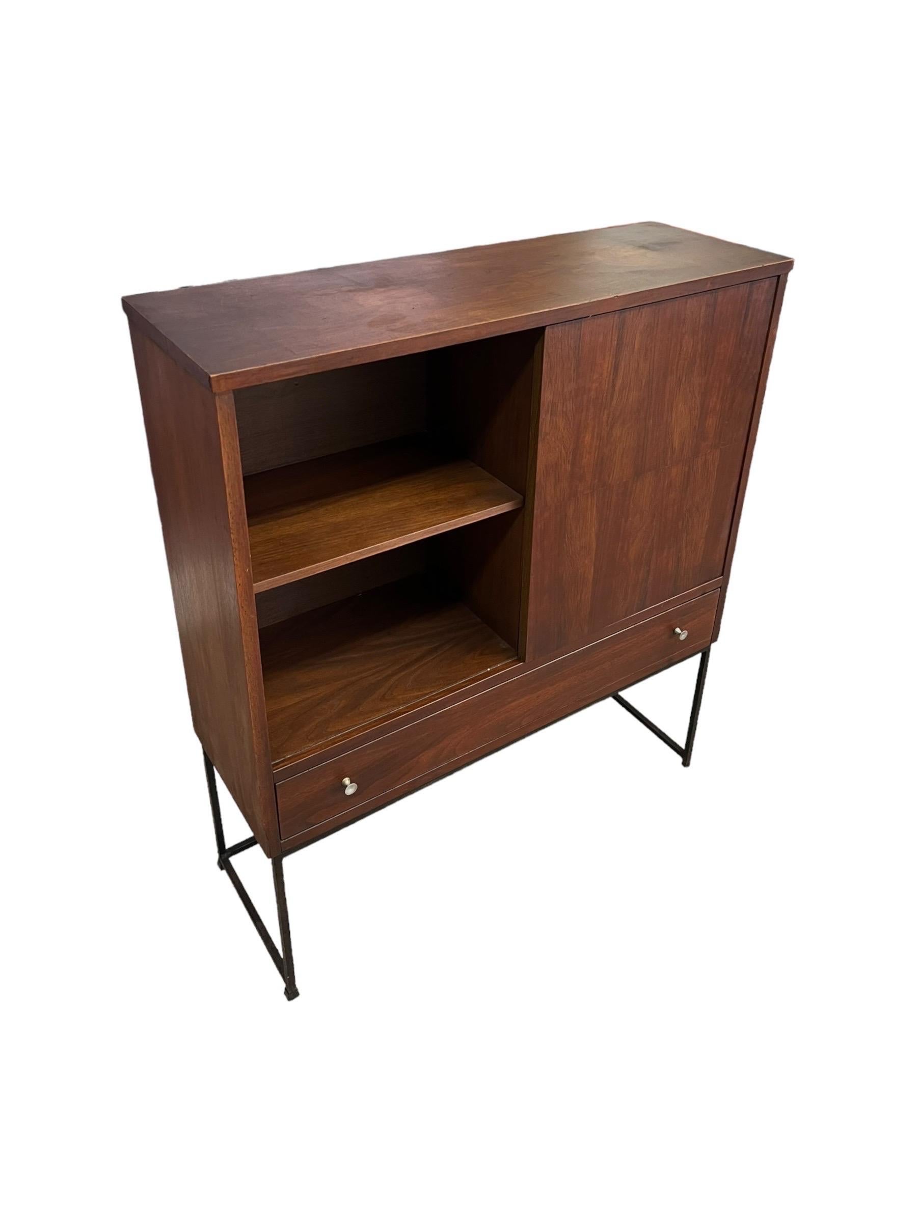 Vintage Mid Century Modern Bookshelf With Sliding Door and Dovetailed Drawers In Good Condition For Sale In Seattle, WA