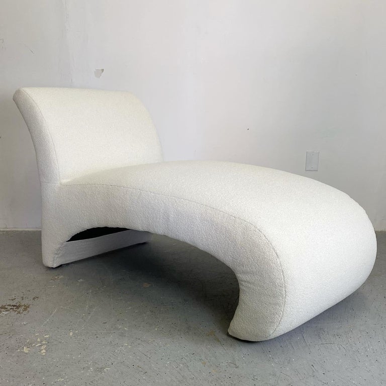 Vintage Modern Chaise Lounge For Sale at 1stDibs