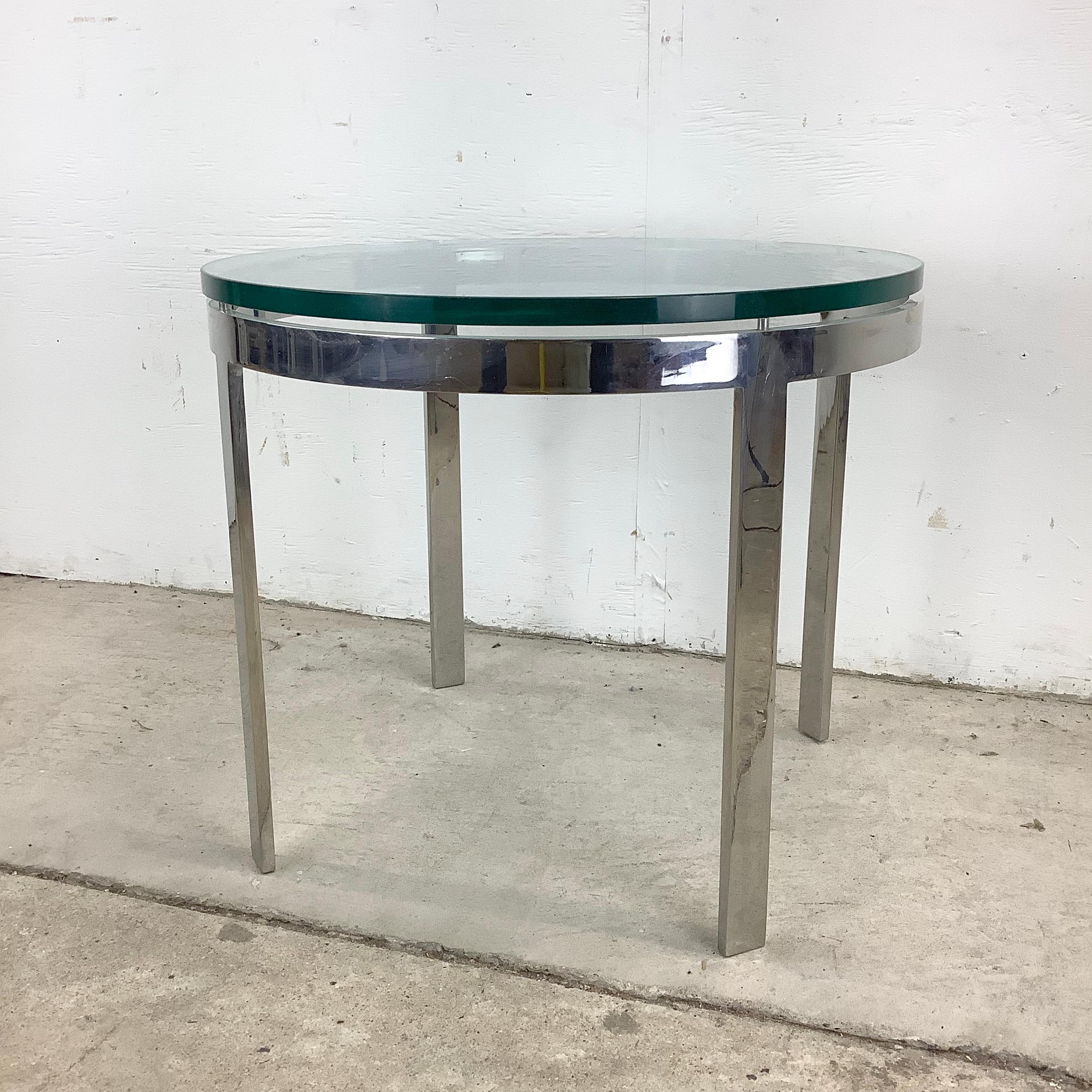 Mid-Century Modern Table d'appoint vintage moderne en chrome et verre Attr. Nicos Zographos en vente