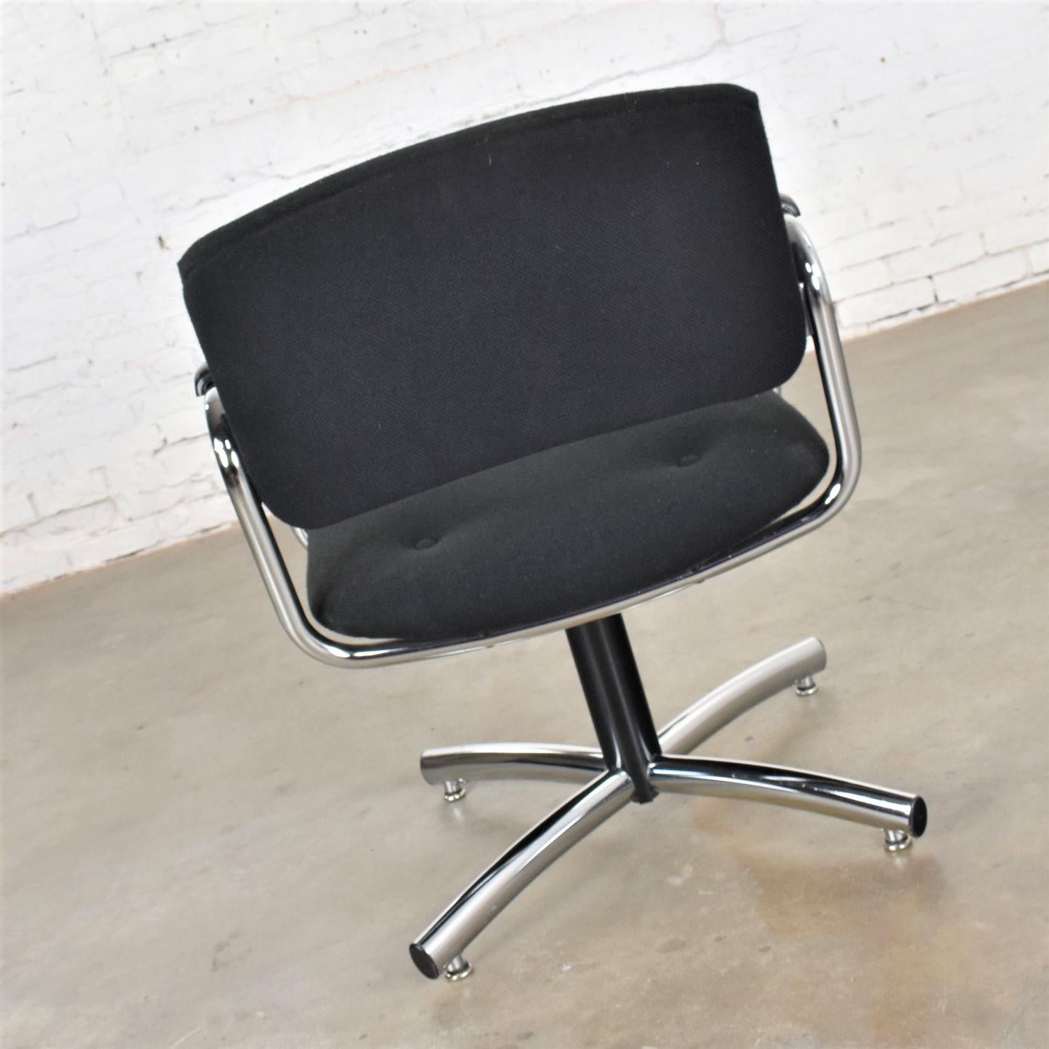 Faux Leather Vintage Modern Chrome & Black Office Armchair 4 Prong Base Style Steelcase, 1970