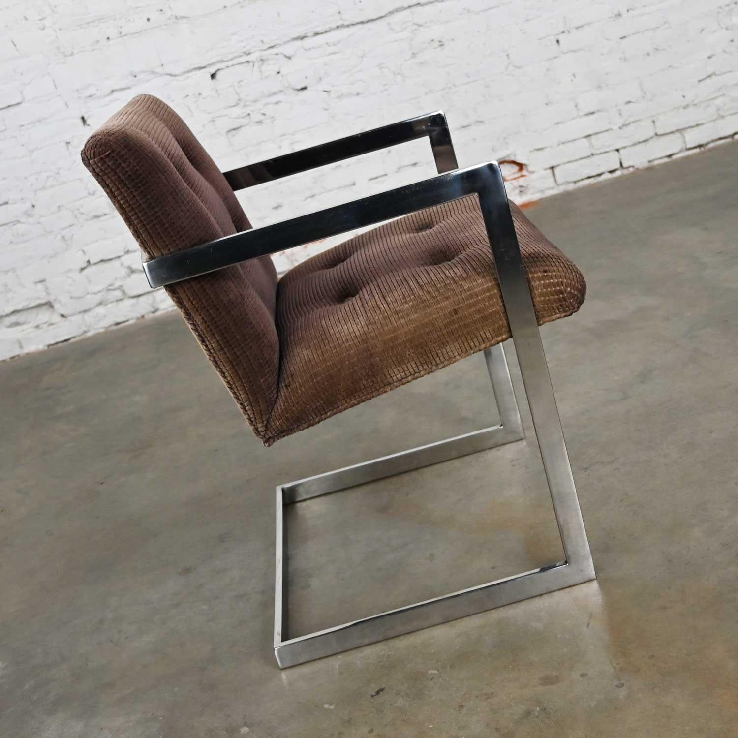 Moderne Chaise cantilever moderne vintage chromée et marron en chenille de style Brno par Knoll en vente