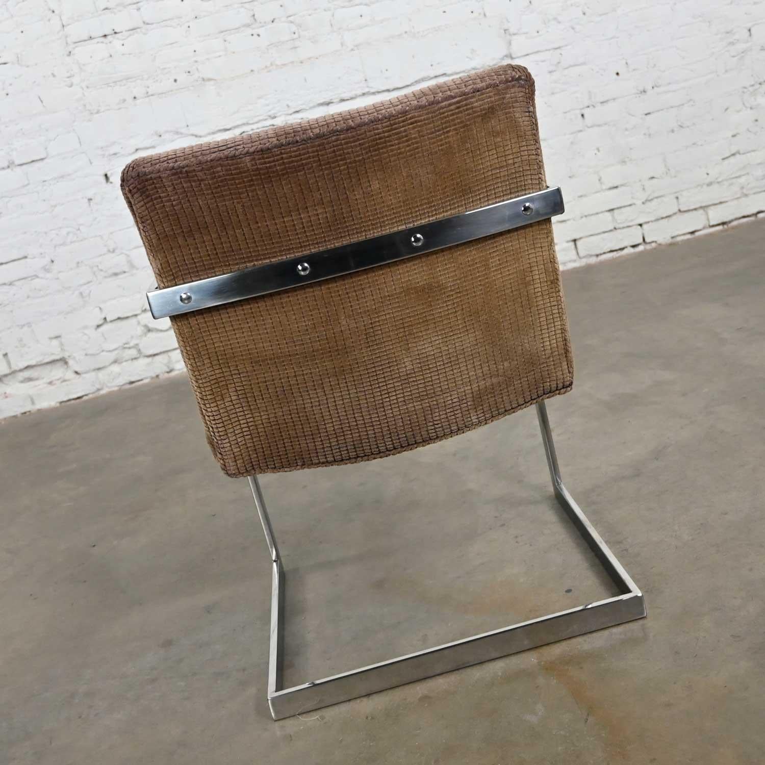 Vintage Modern Chrome & Brown Chenille Cantilever Chair in Style Brno by Knoll In Good Condition For Sale In Topeka, KS