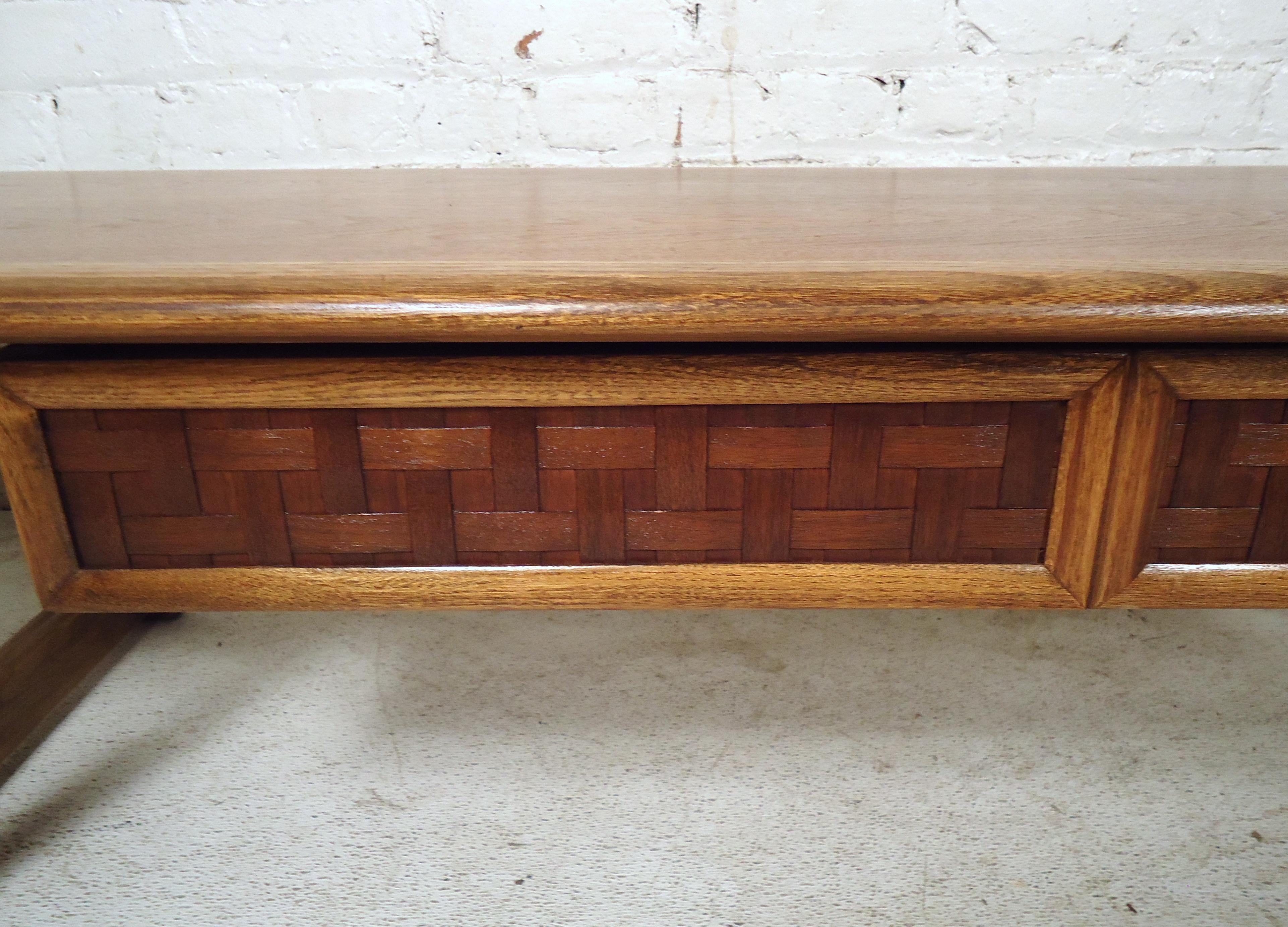 Wood Vintage Modern Coffee Table by Lane For Sale
