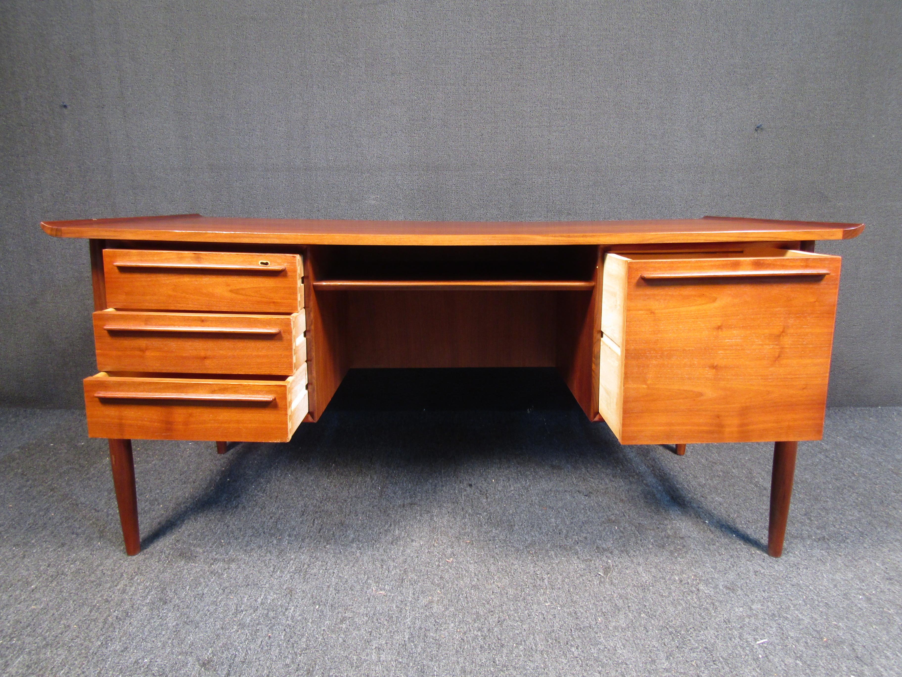 Vintage Modern Danish Writing Desk in Teak 2