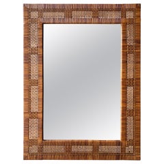 Miroir moderne vintage en rotin de Danny Ho Fong, 48" par 36".