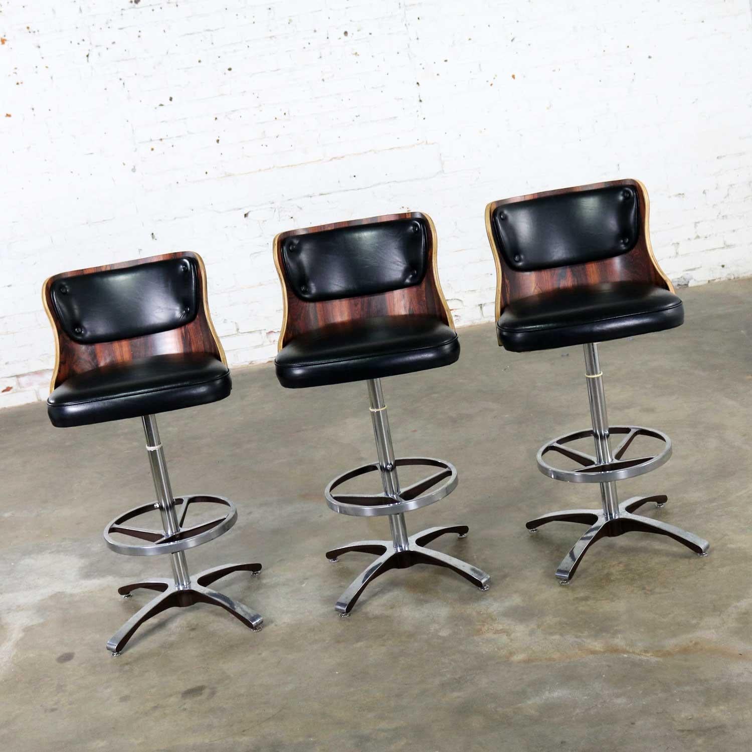 set of 3 bar stools