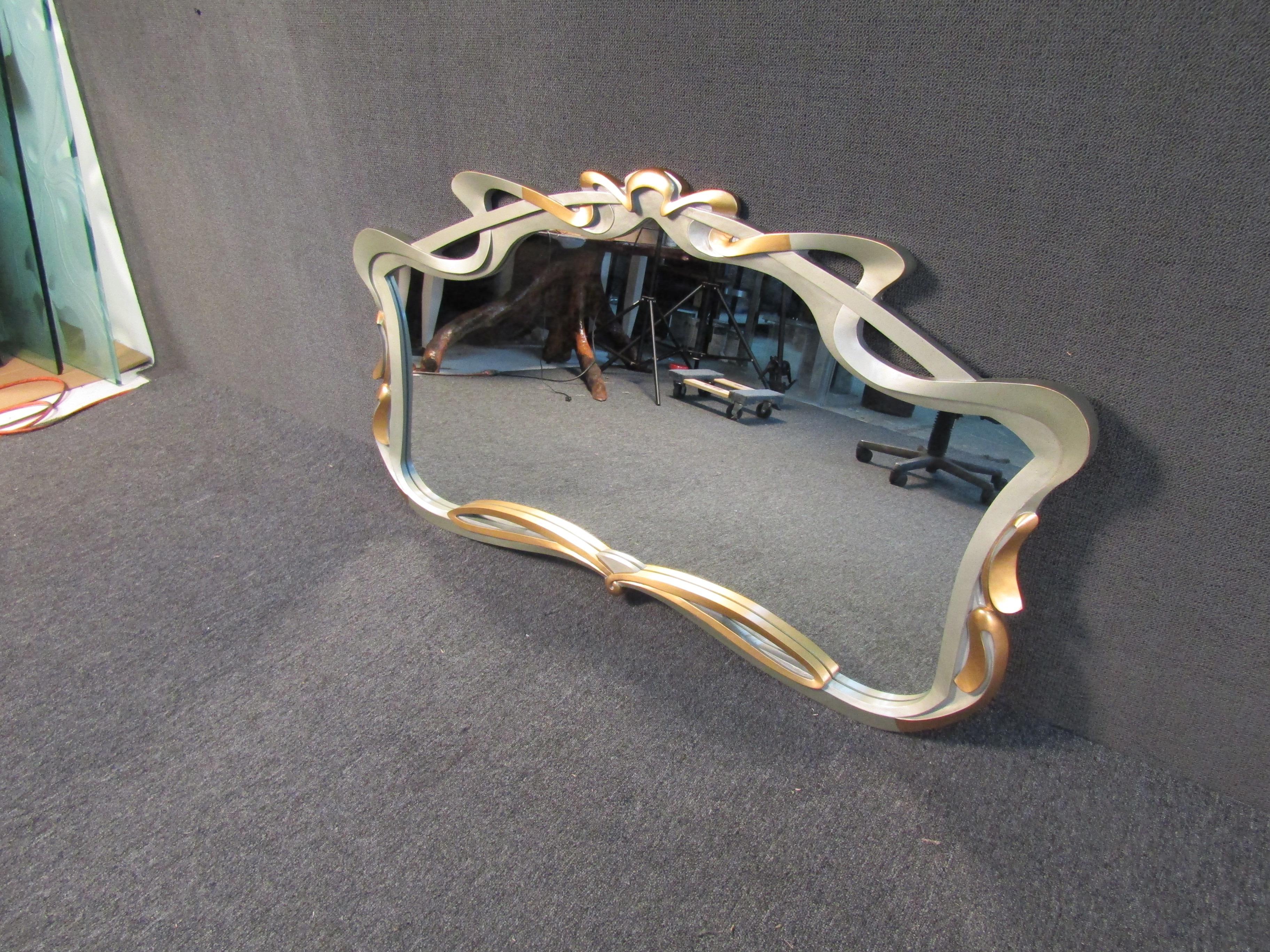 Vintage Modern Decorative Wooden Mirror In Good Condition For Sale In Brooklyn, NY