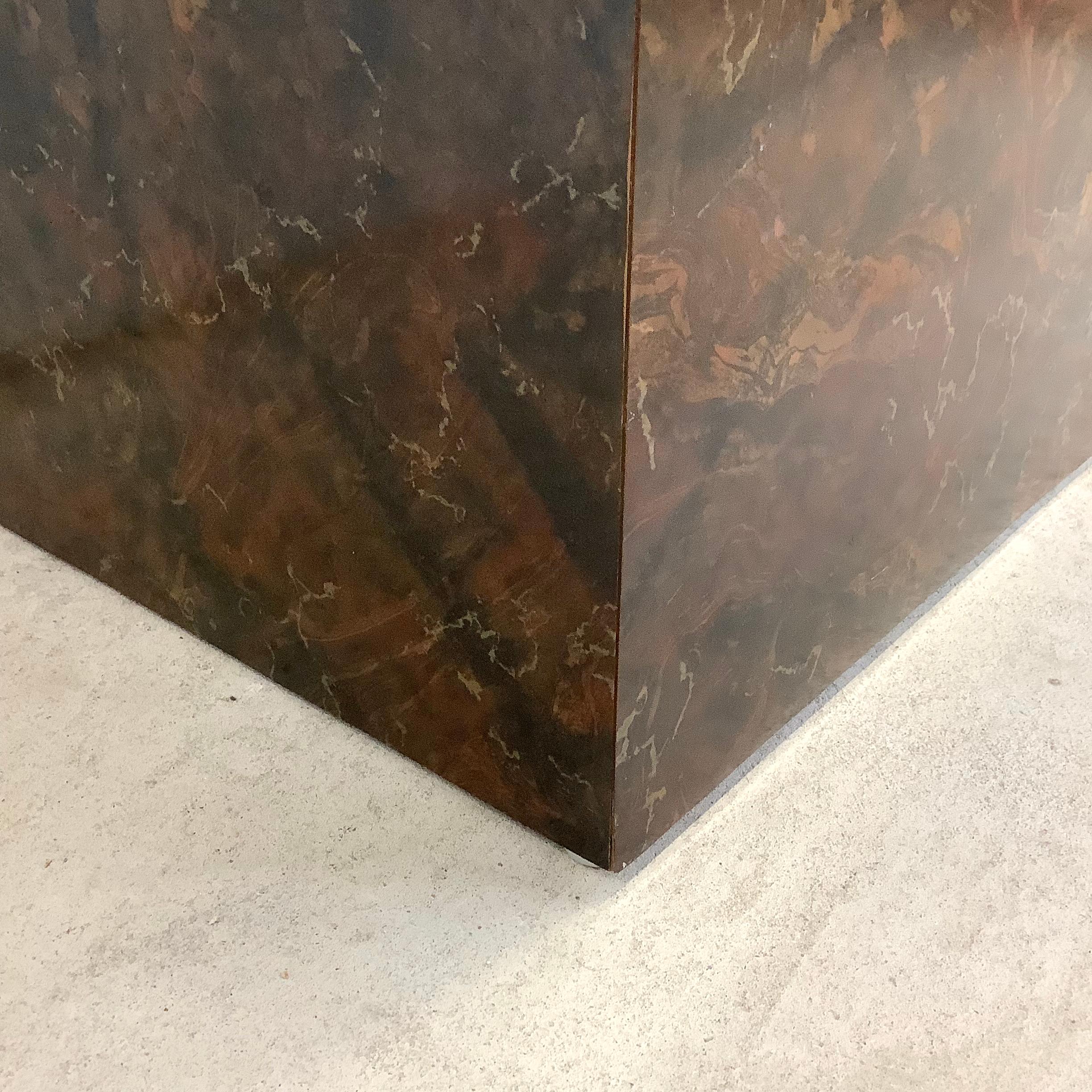 Vintage Modern Display Pedestal im Angebot 10