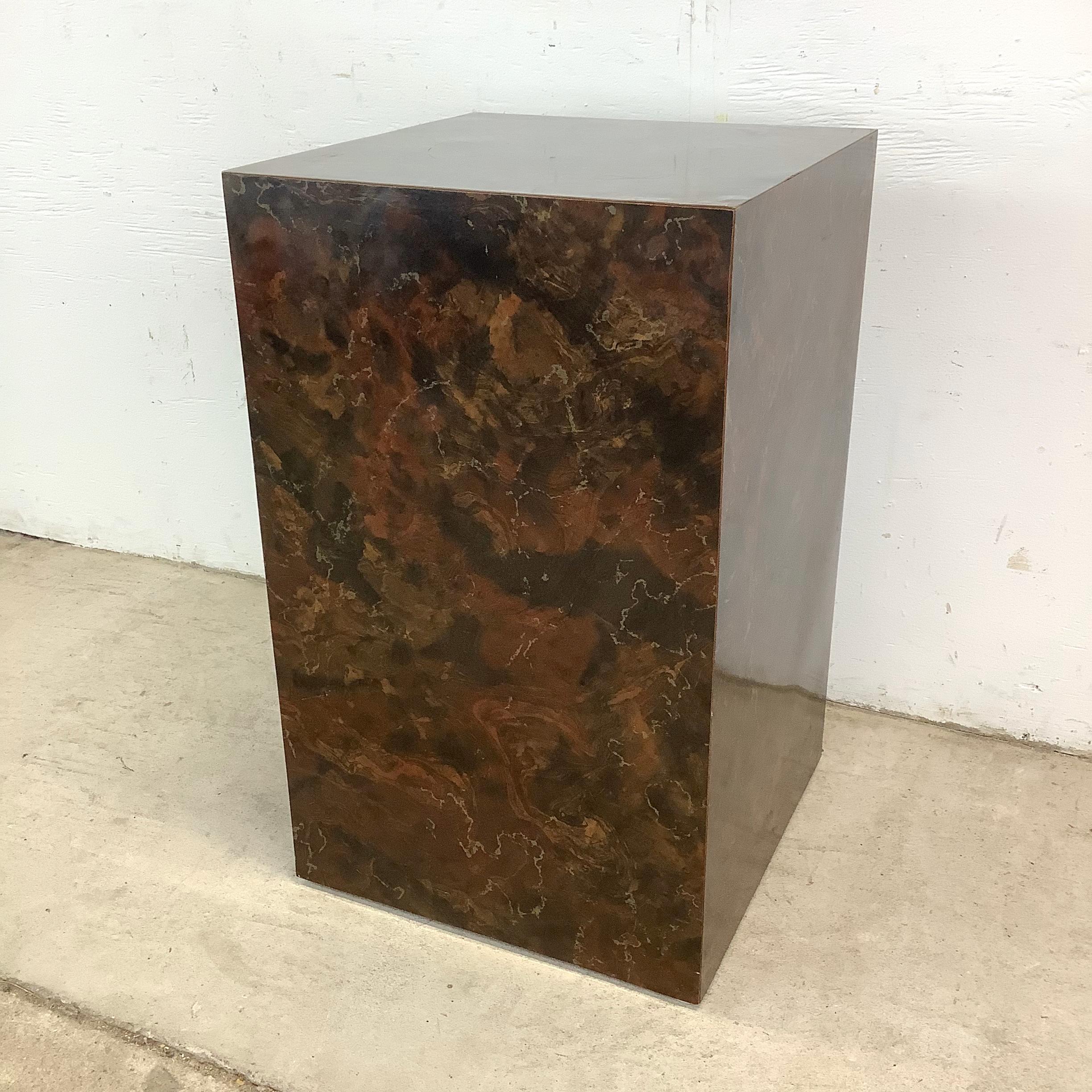 Vintage Modern Display Pedestal im Angebot 1