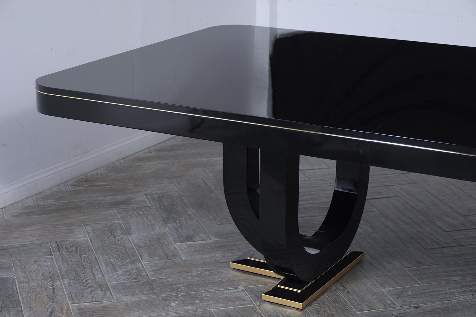 Vintage Modern Extendable Ebonized Dining Table In Good Condition In Los Angeles, CA