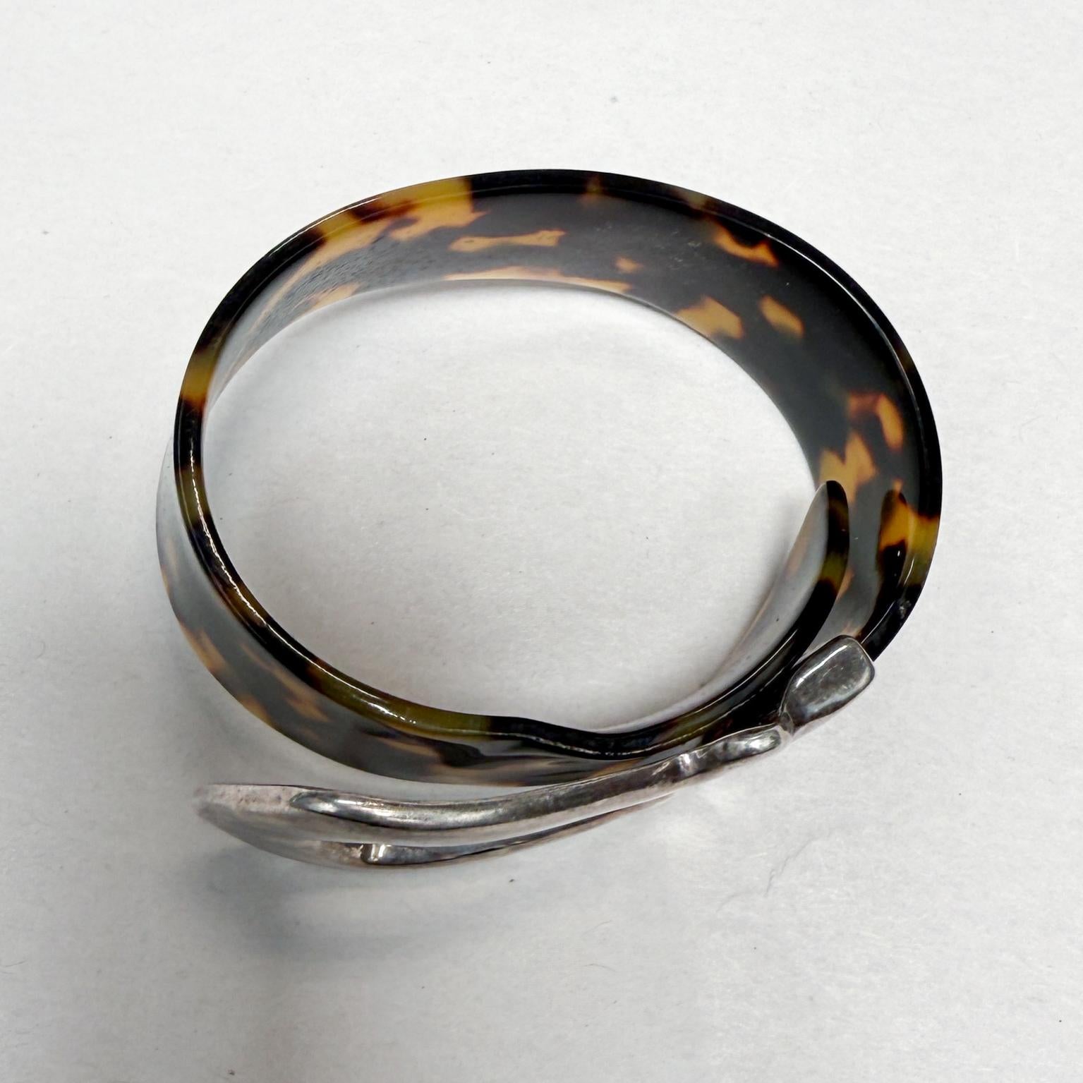 Postmoderno Gemello vintage moderno in argento con finto guscio di tartaruga in vendita