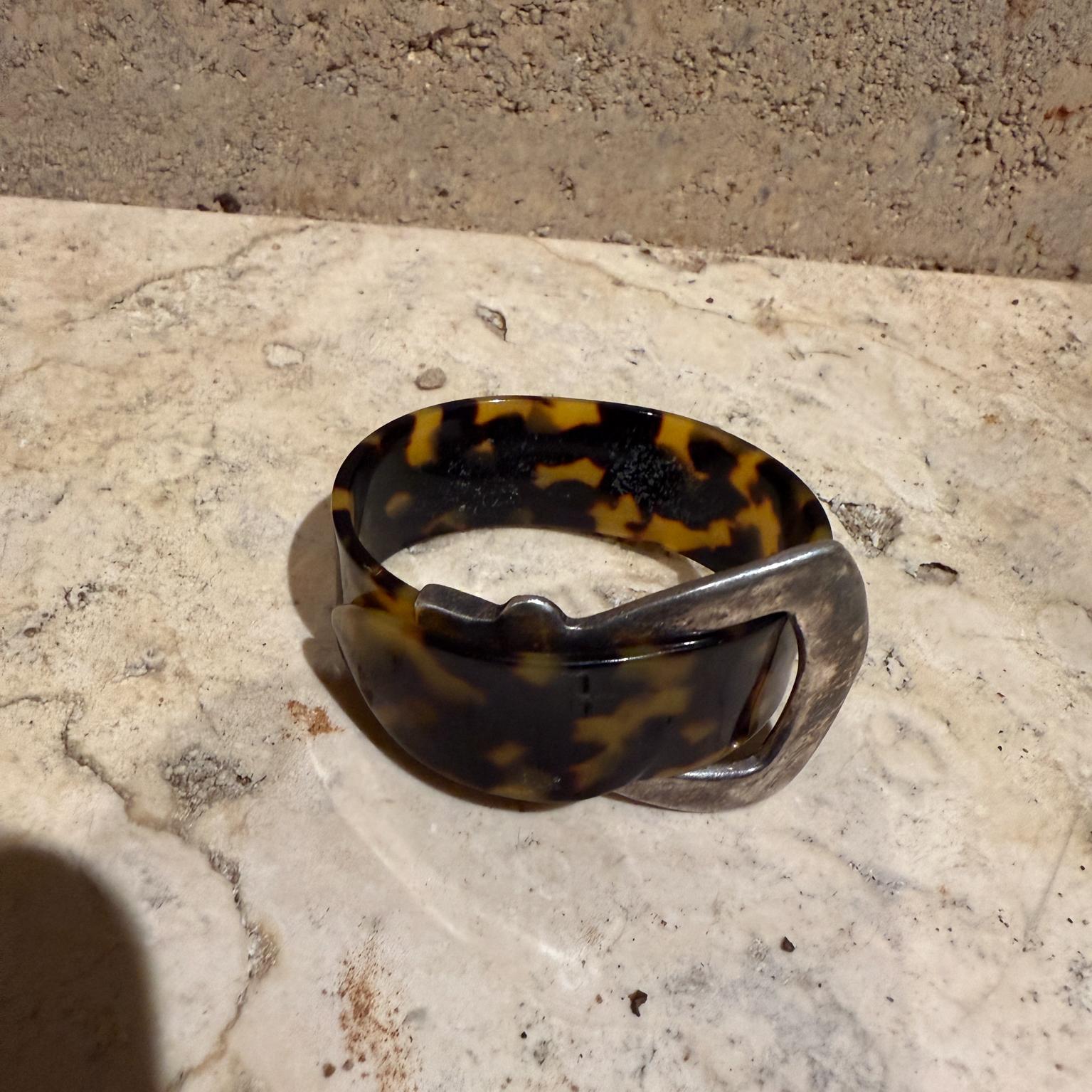 Sconosciuto Gemello vintage moderno in argento con finto guscio di tartaruga in vendita