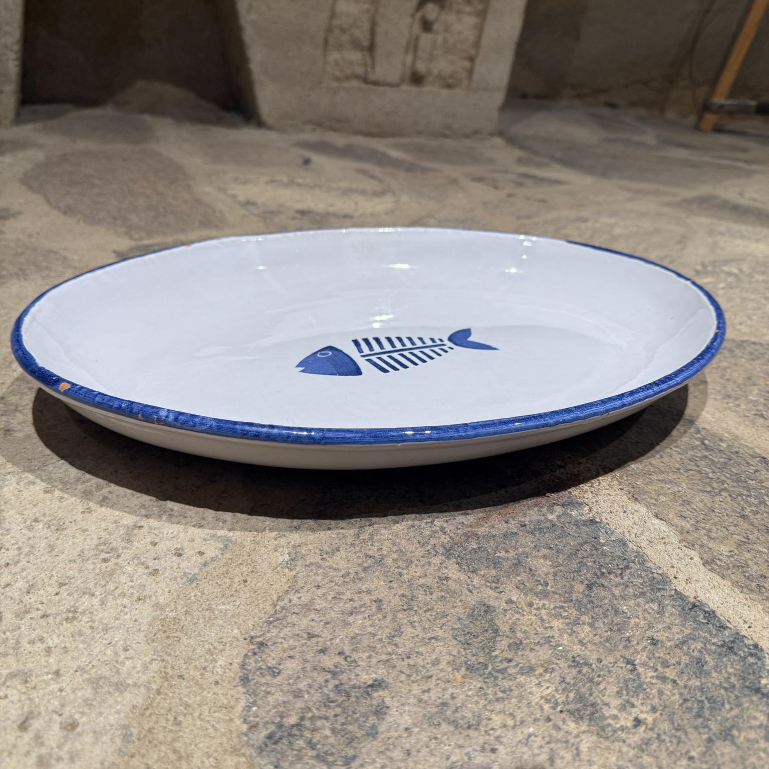 Plato Vintage de Cerámica Moderna de Pescado Hecho en Italia Alfarería en venta