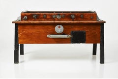 Baby-foot vintage, bois dur, Angleterre, 1940s Craftsmanship