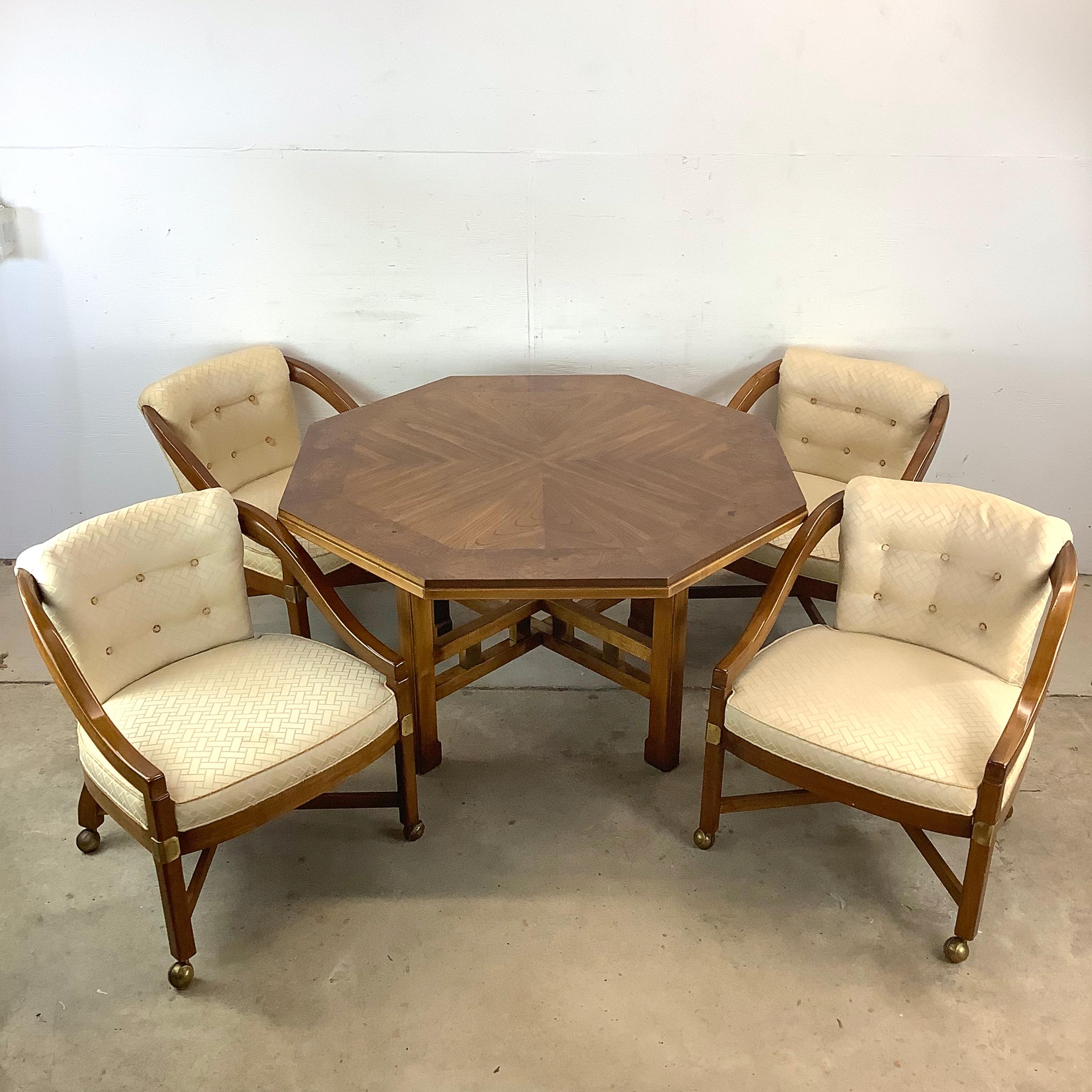 Mid-Century moderno Tavolo da gioco moderno vintage con quattro sedie da club in vendita