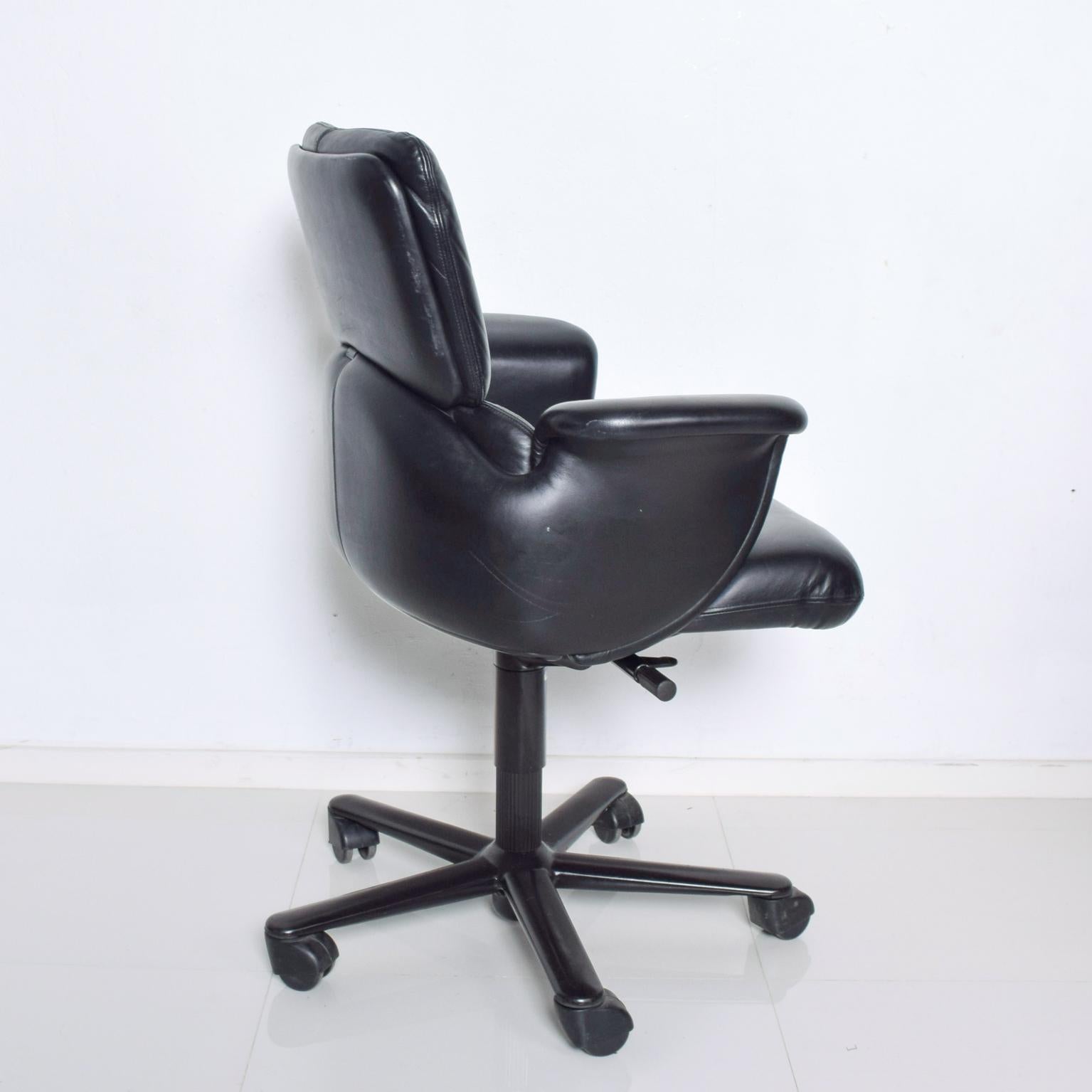  Modern Geoff Hollington for Herman Miller, Executive Black Leather Office Chair 2