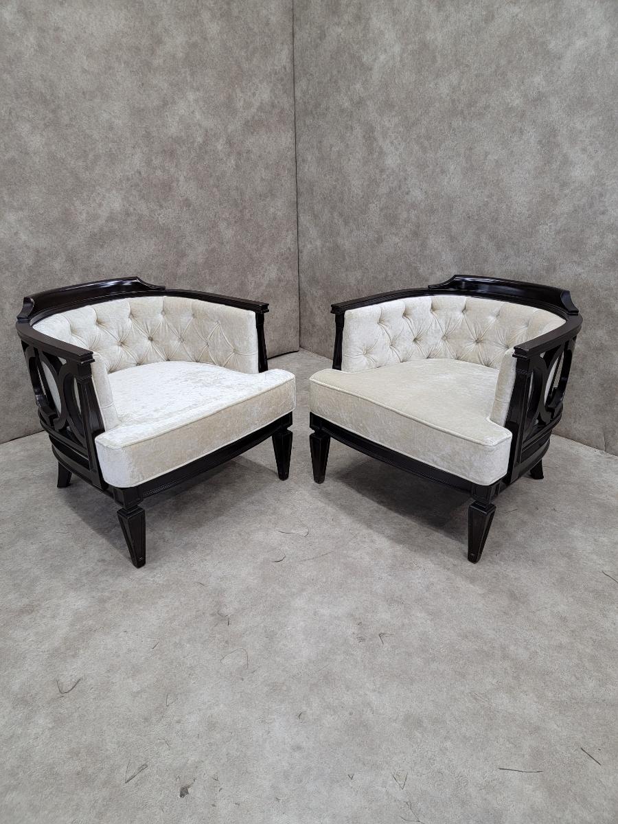 Velluto Sedie Club Geometriche Moderne Vintage con schienale a botte e imbottite di recente, coppia in vendita