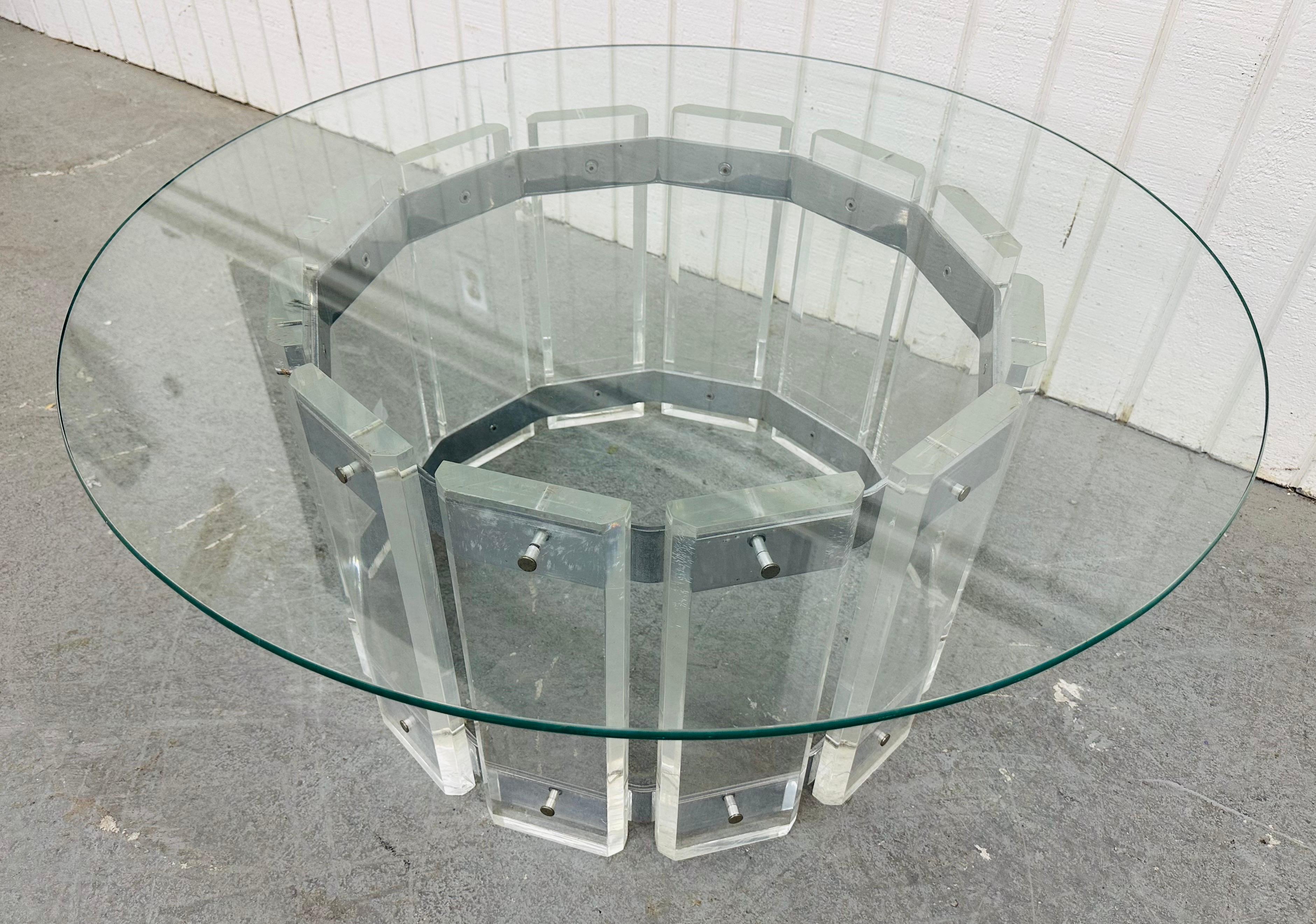 Américain Table basse vintage moderne en Lucite avec plateau en verre en vente