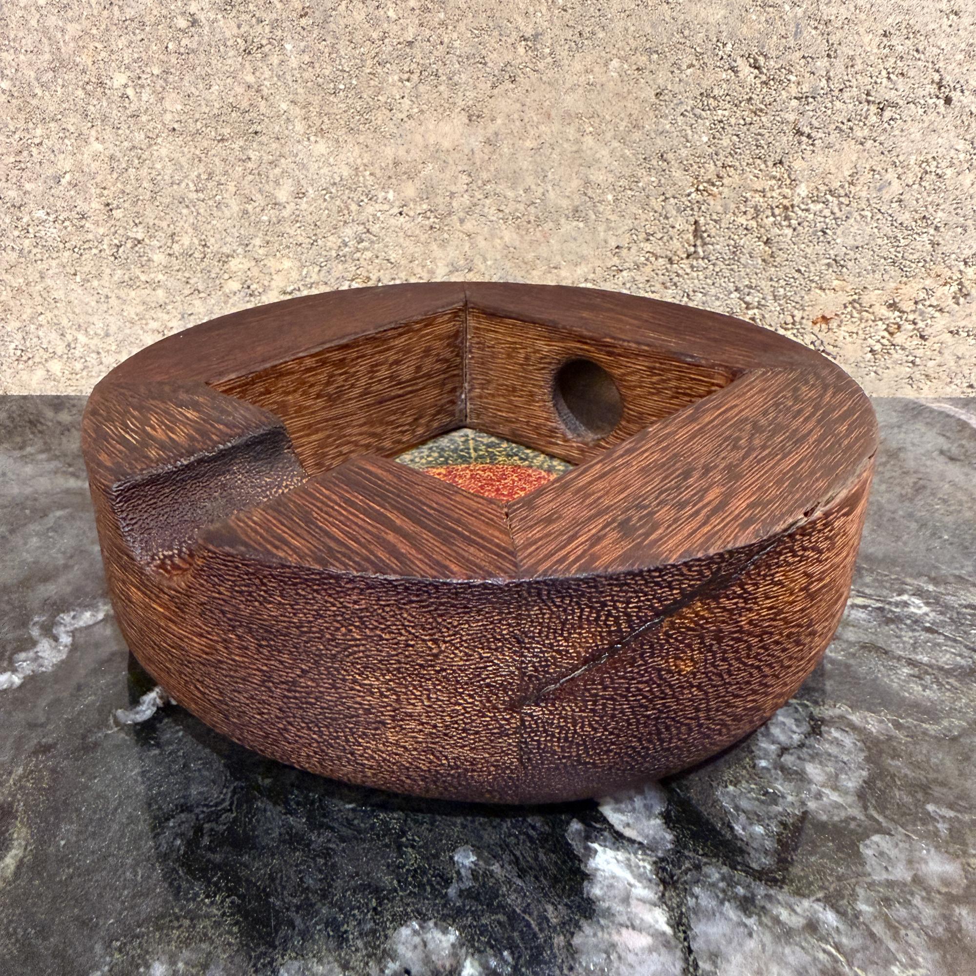 Vintage Modern Handcrafted Aschenbecher Exotic Wood & Emaille Studio A im Zustand „Gut“ im Angebot in Chula Vista, CA