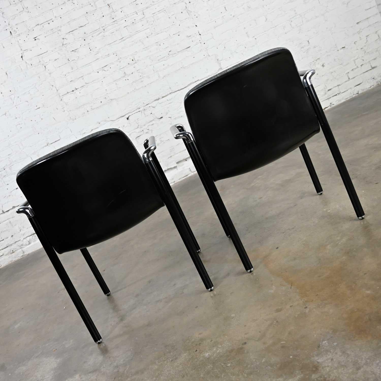 Herman Miller Chrome & Black Pair of Armchairs Original Fabric In Good Condition For Sale In Topeka, KS