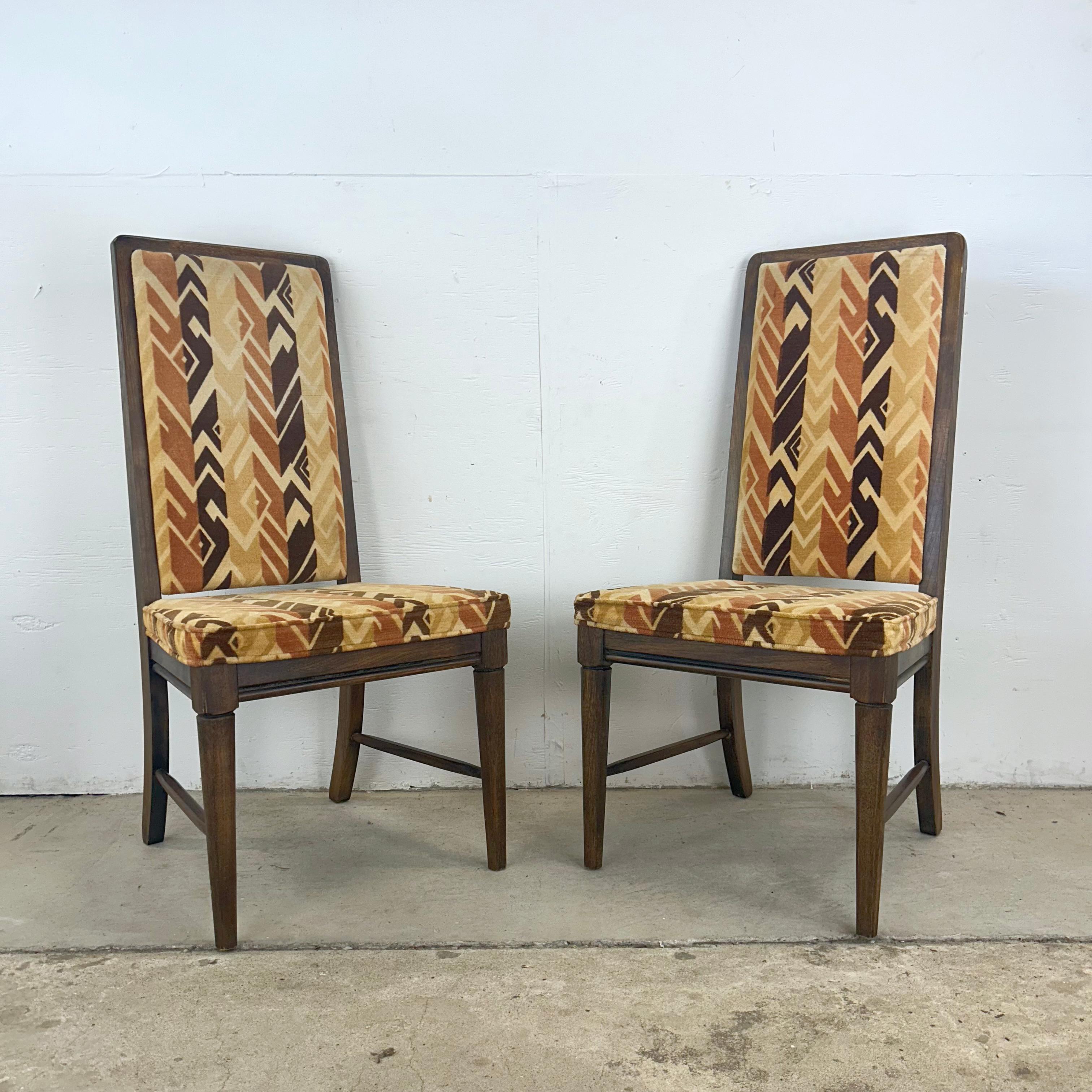 Autre Chaises de salle à manger à dossier haut The Moderns - set of Six en vente