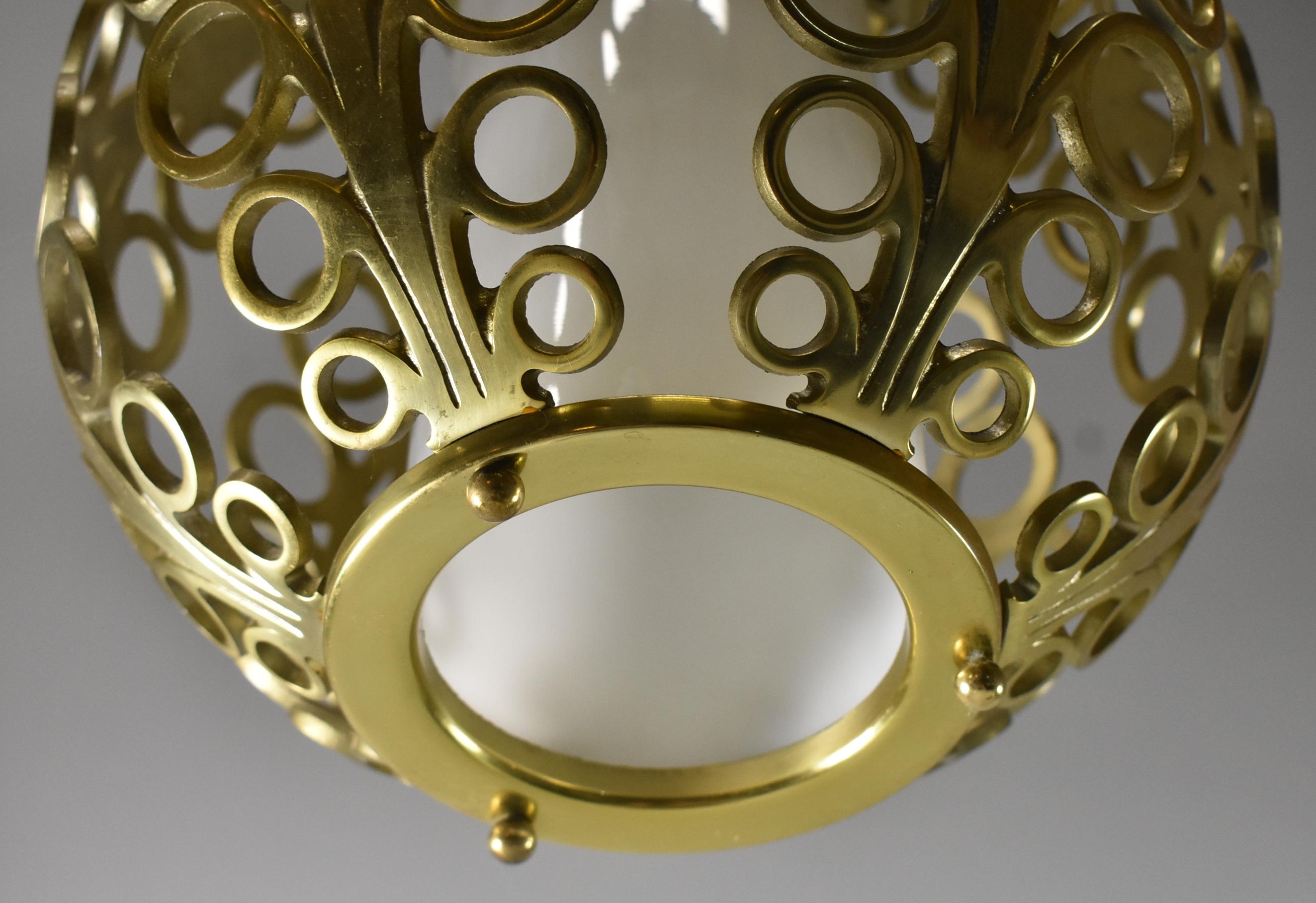 20th Century Vintage Modern Hollywood Regency Brass Round Chandelier Pendant For Sale