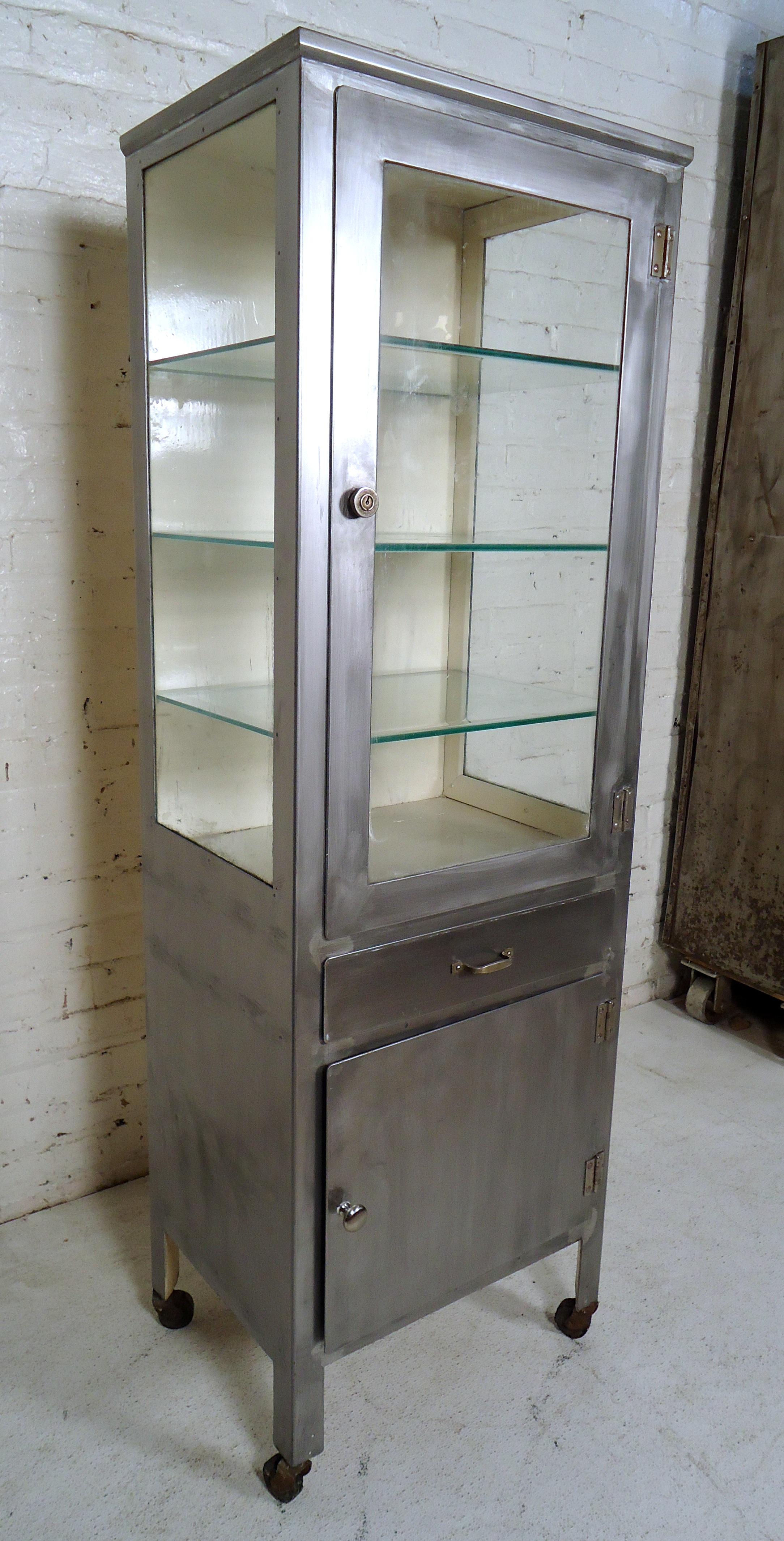 Vintage Modern Industrial Medical Cabinet In Distressed Condition In Brooklyn, NY