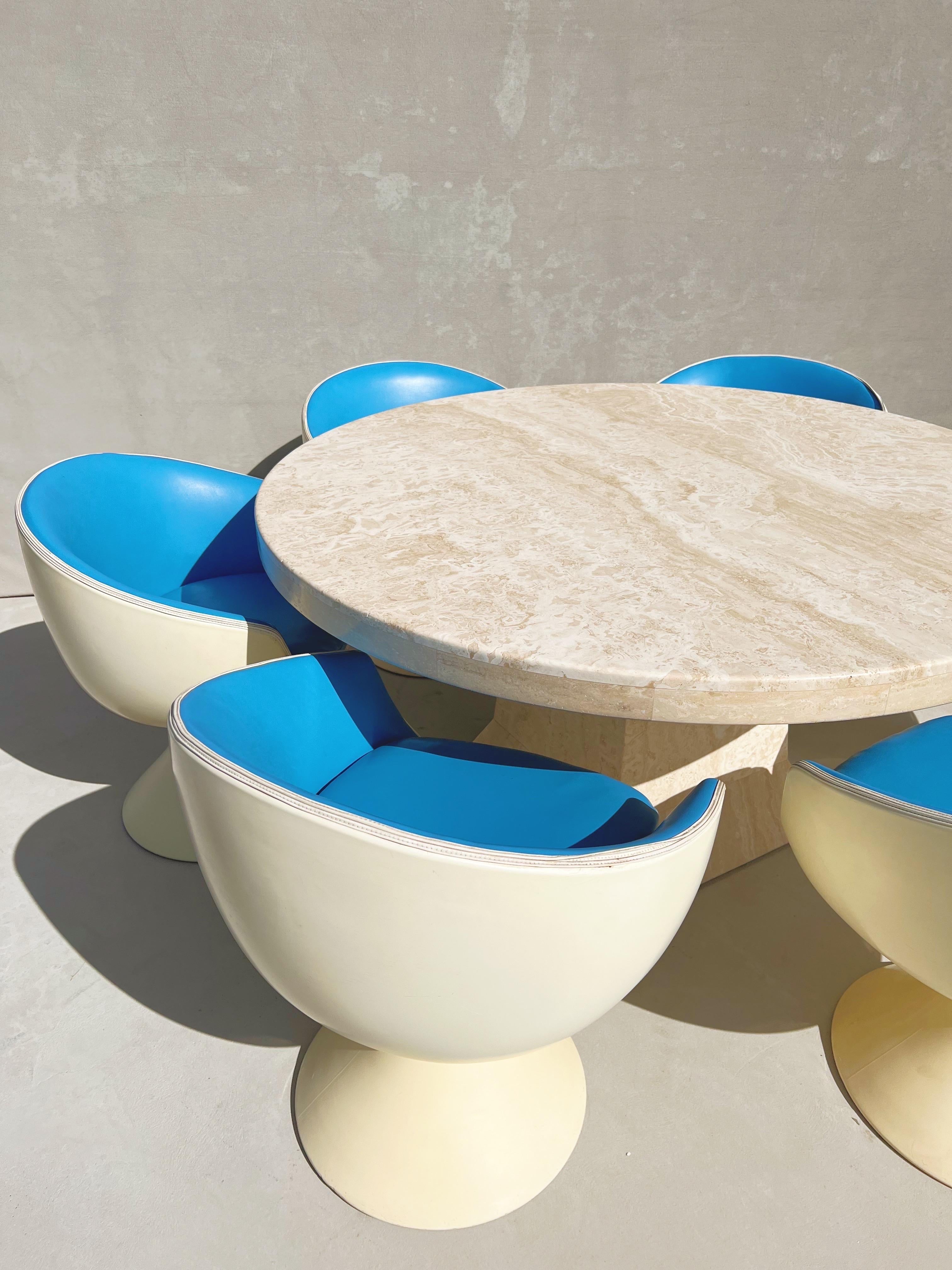 Vintage Modern Italian Travertine Round Dining Table with a Sculptural Base 7