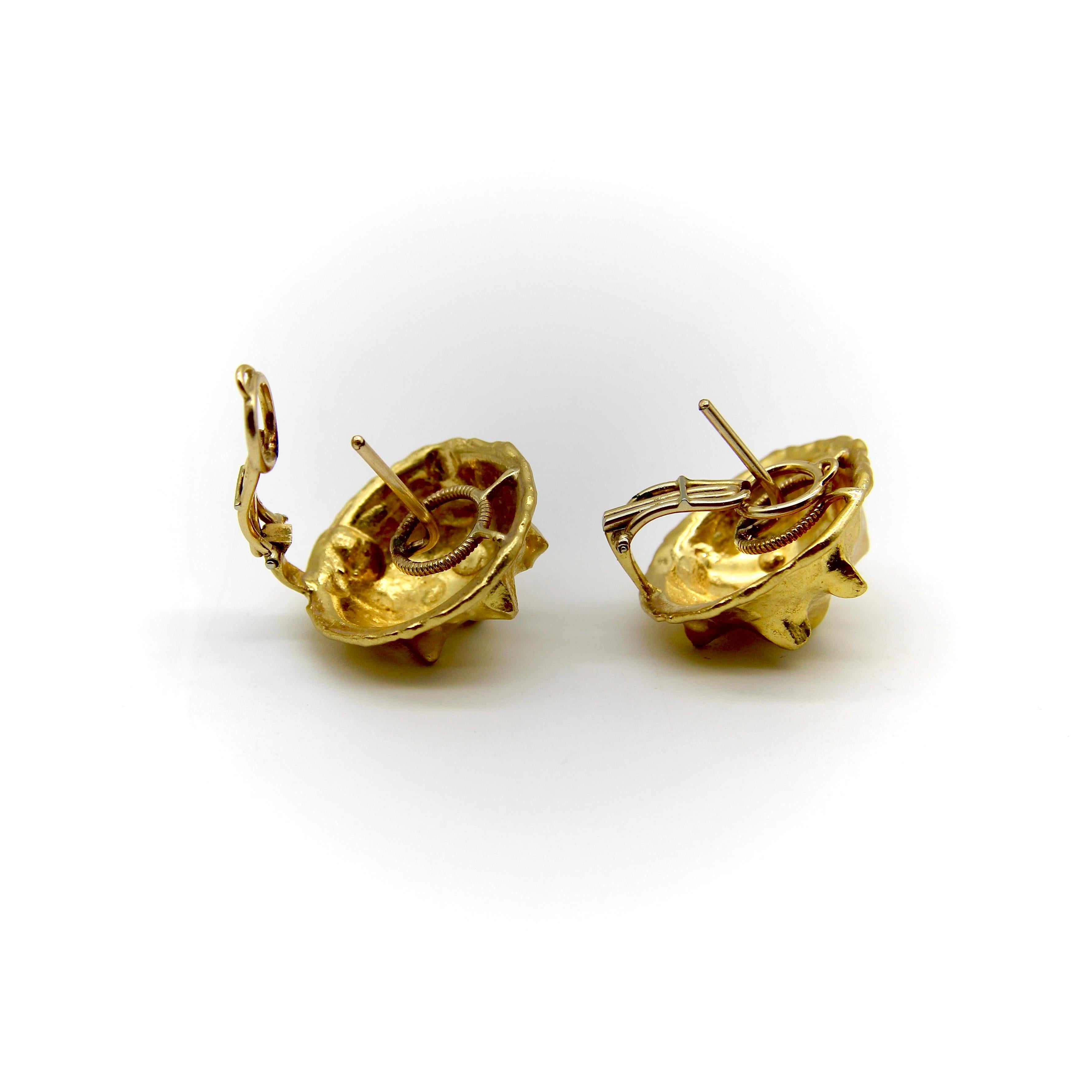 Vintage Modern Jean Mahie 22K Gold Earrings For Sale 1