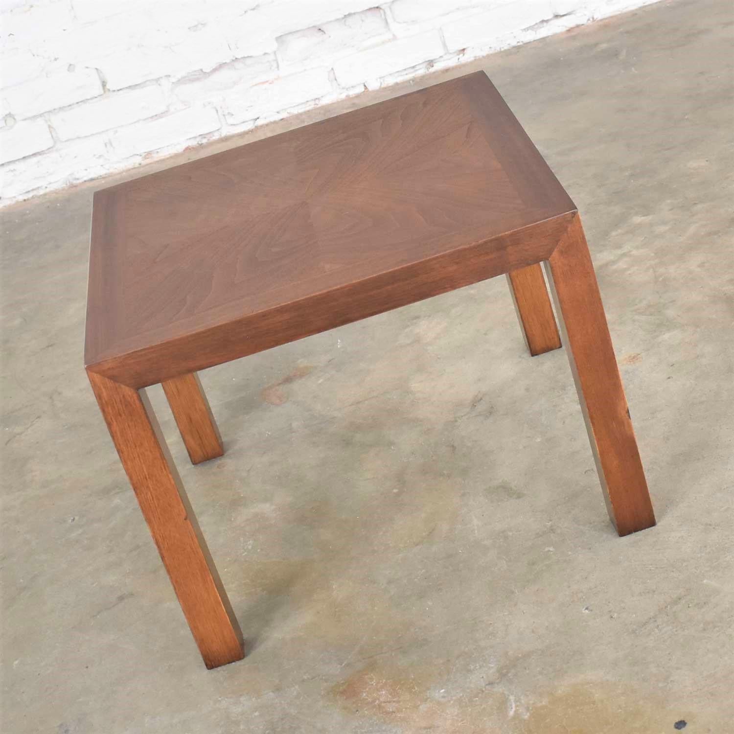 American Vintage Modern Lane Solid Walnut Square Parsons Side Table Style #1124-18, 1970 For Sale