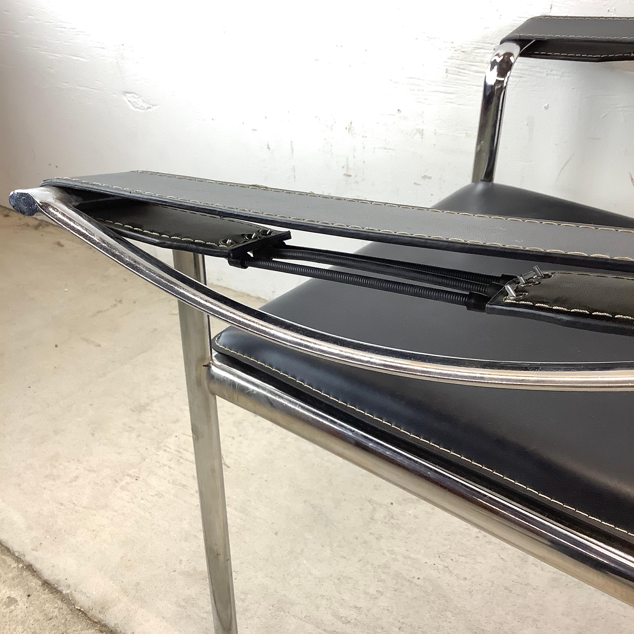 Fauteuil club vintage moderne en cuir et chrome après Mart Stam en vente 4