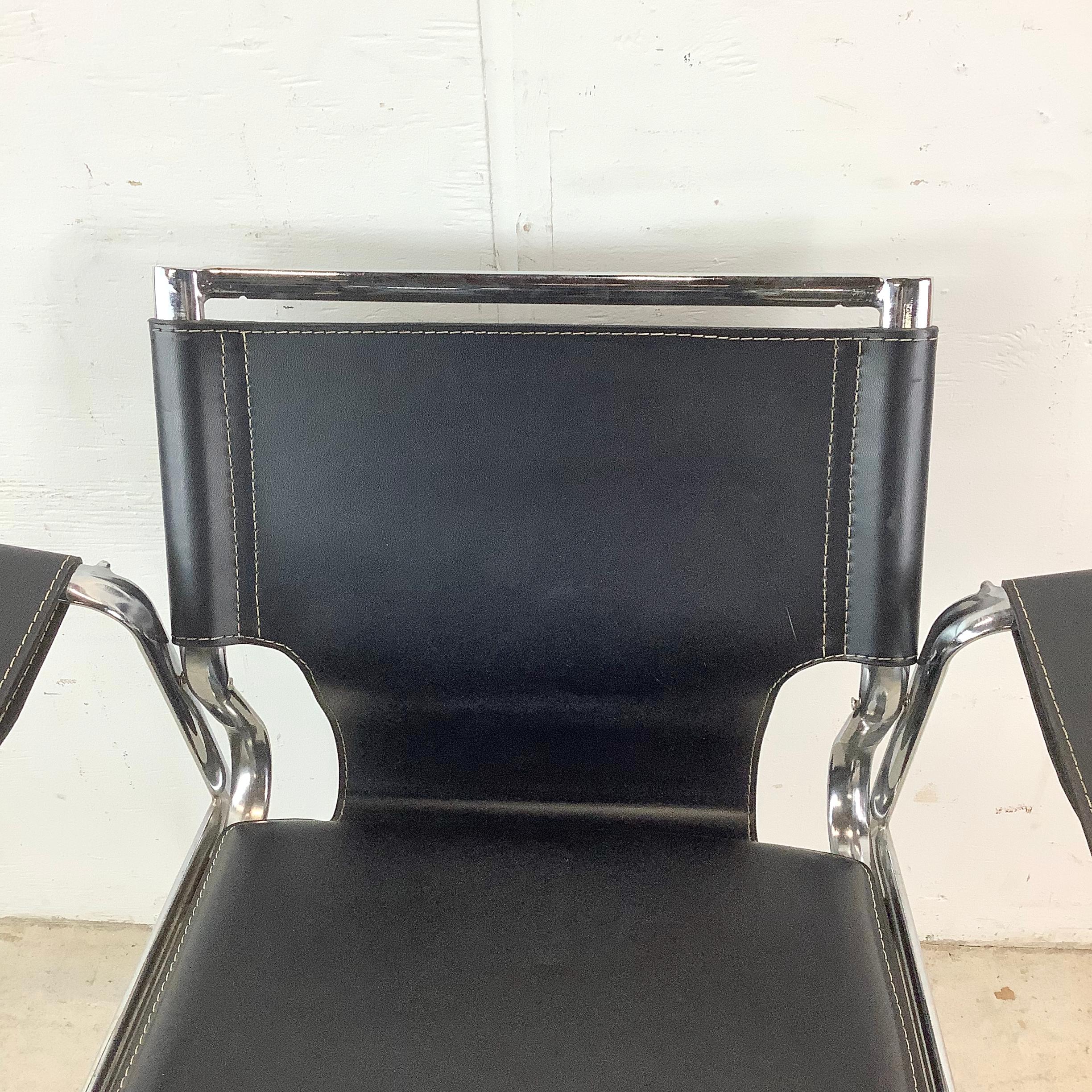 Fauteuil club vintage moderne en cuir et chrome après Mart Stam Bon état - En vente à Trenton, NJ