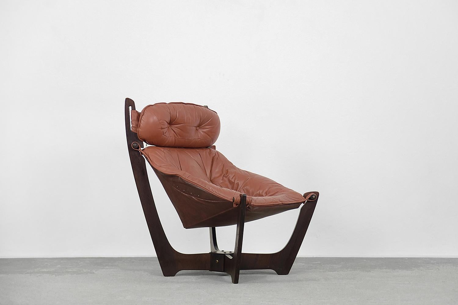 odd knutsen luna chair